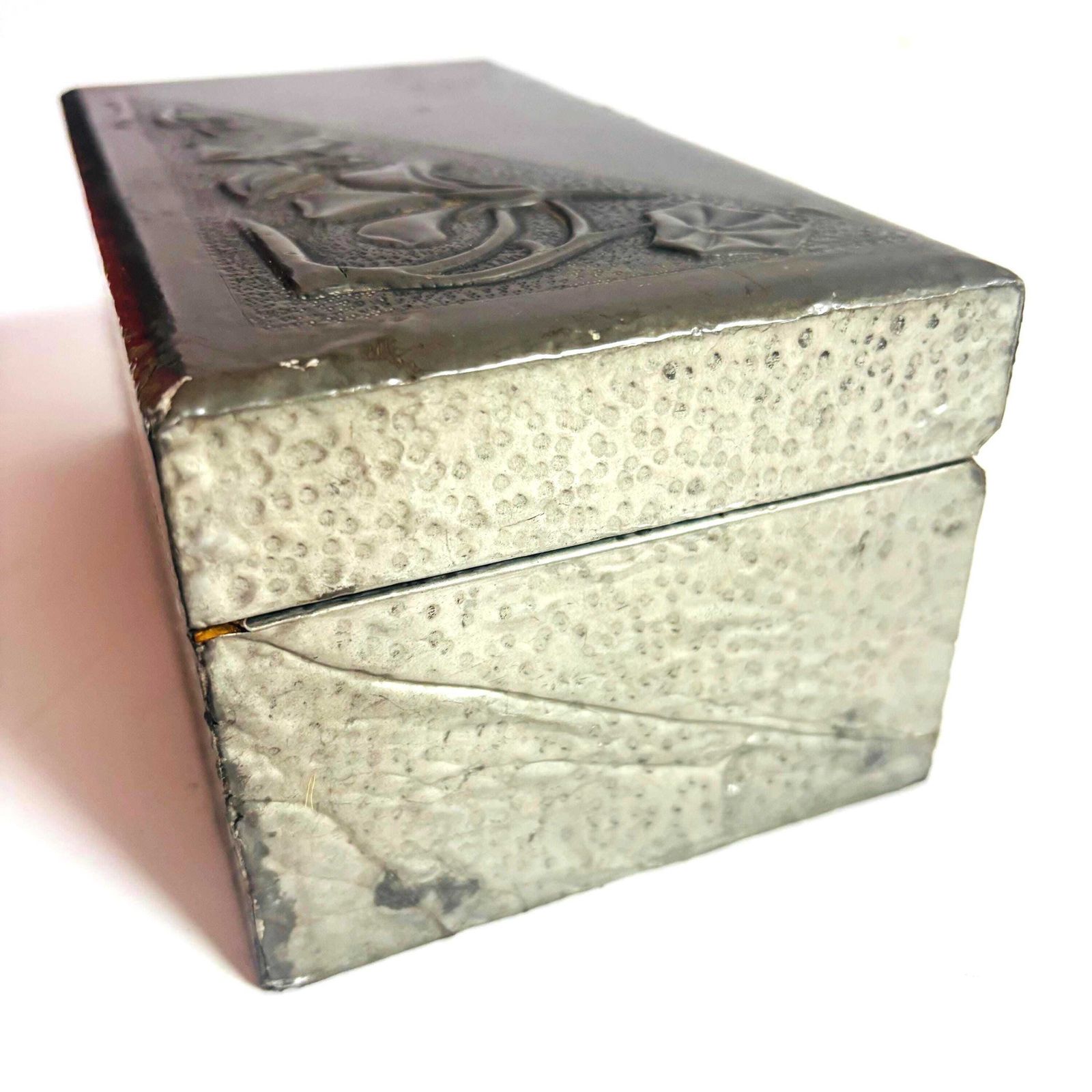 Boîte à thé d'époque Arts & Crafts en étain martelé, intérieur bois, 19 x 10 cm photo furniture