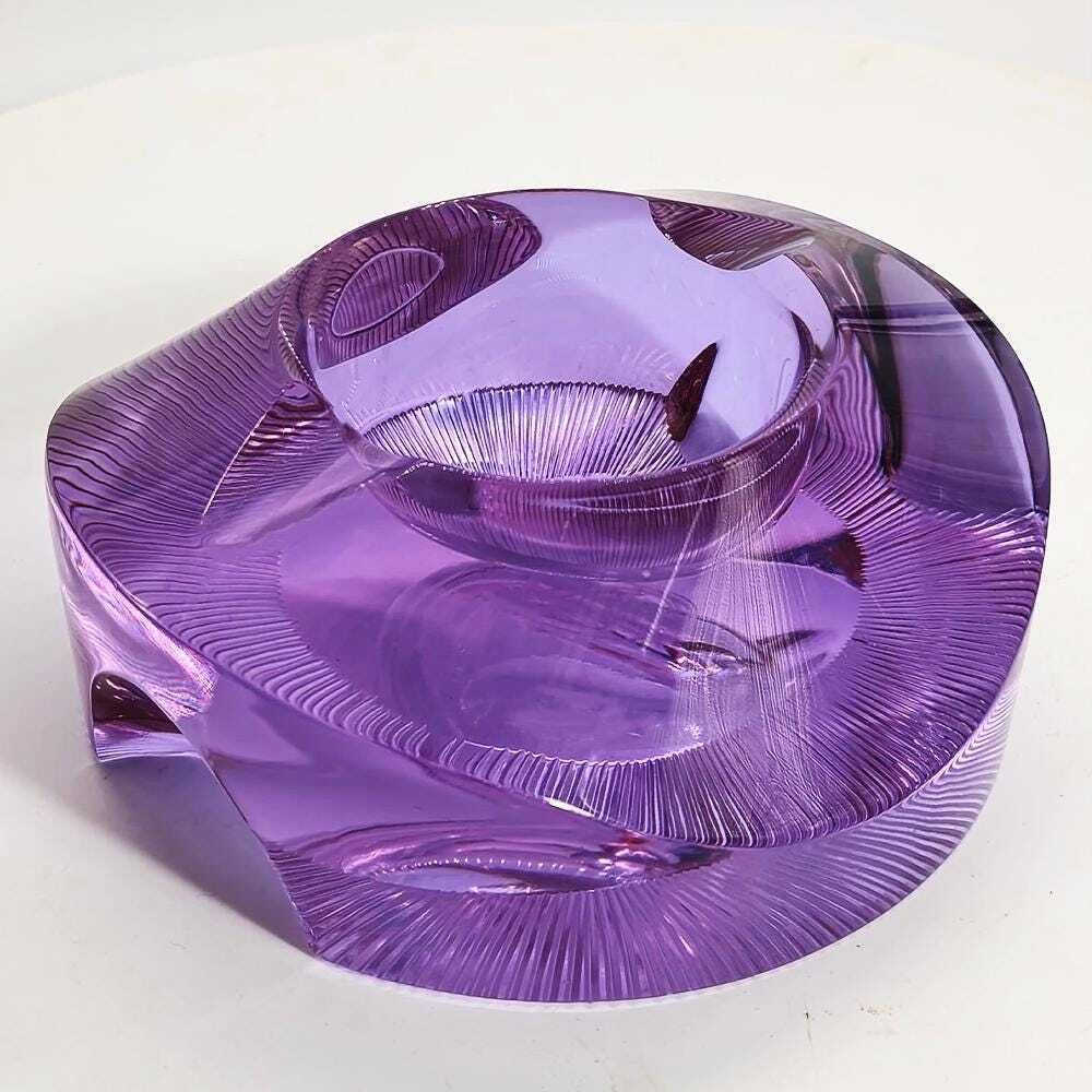 1960s Rare Design Purple Ashtray In Moser Crystal. Made In Czech Republic   15 Cm. / 5.90 Inches photo vintage