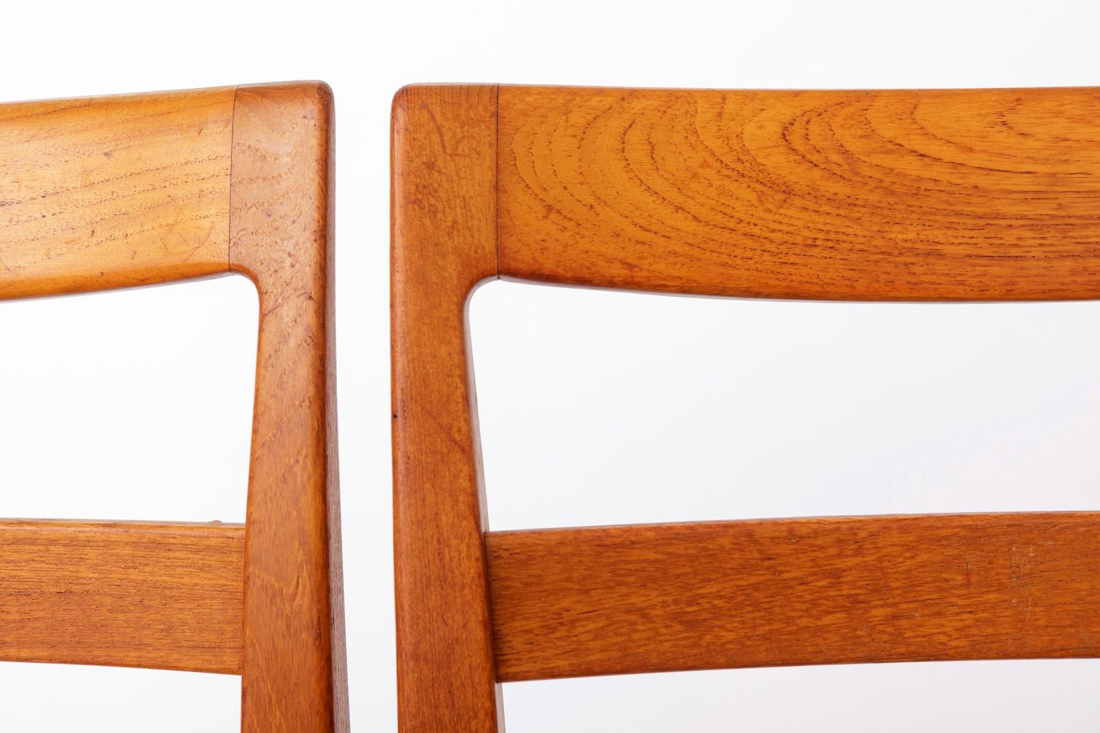 2 Van 8 Garmi Eetkamerstoelen Van Nils Jonsson Voor Troeds, Jaren 1960 Zweedse Teak Mid-Century Modern Stoelen photo for sale