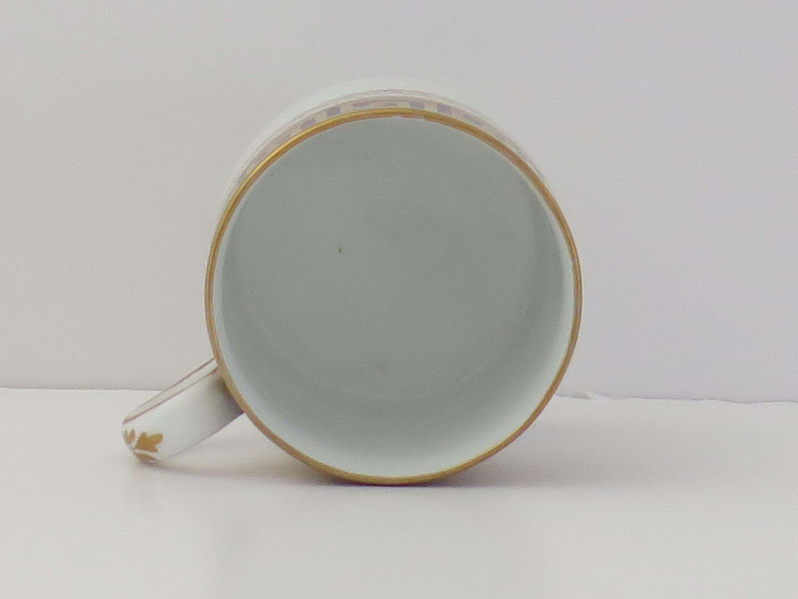 photo for sale George III Porseleinen Koffiekopje van Josiah Spode, Grieks Sleutelpatroon nr. 742, ca. 1810.