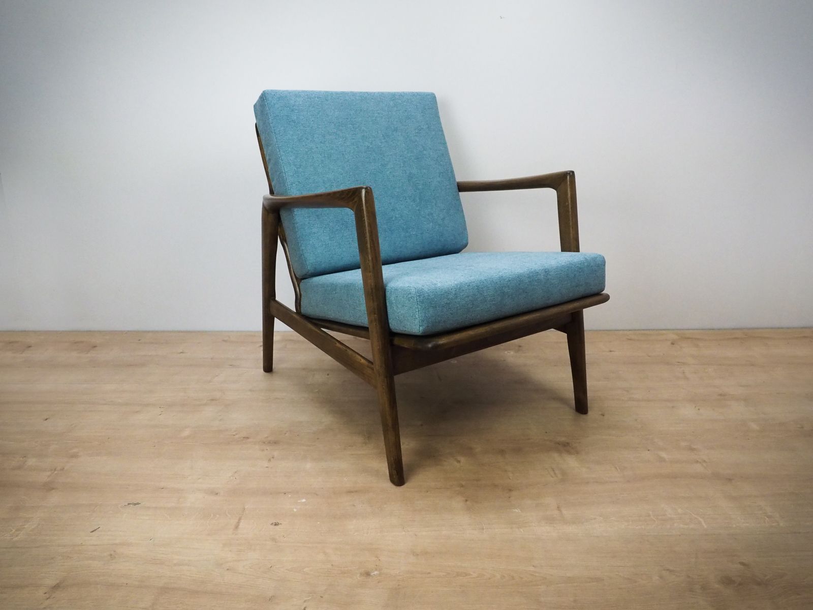 Model 300 139 Armchairs From Swarzędzka Factory, 1960s, Set Of 2 photo furniture