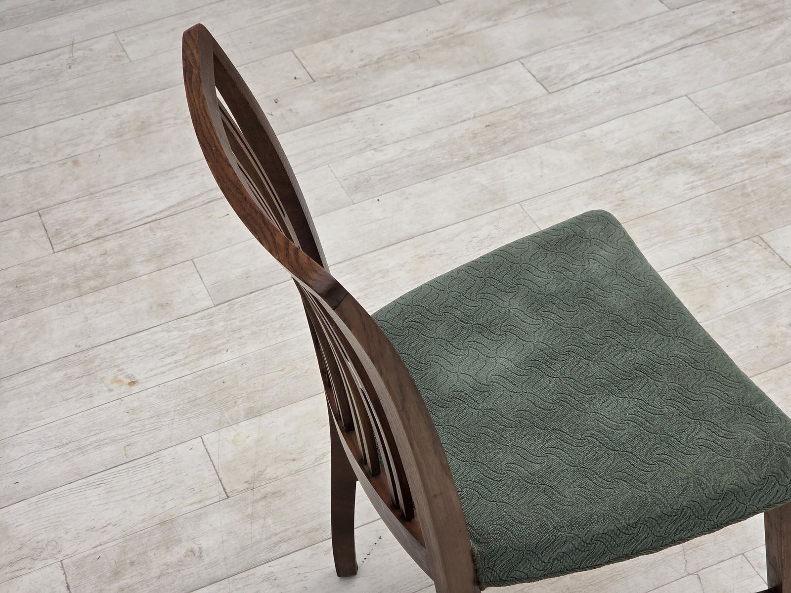 photo furniture 1960s, Set Of 6 Danish Dining Chairs, Furniture Wool, Oak Wood.