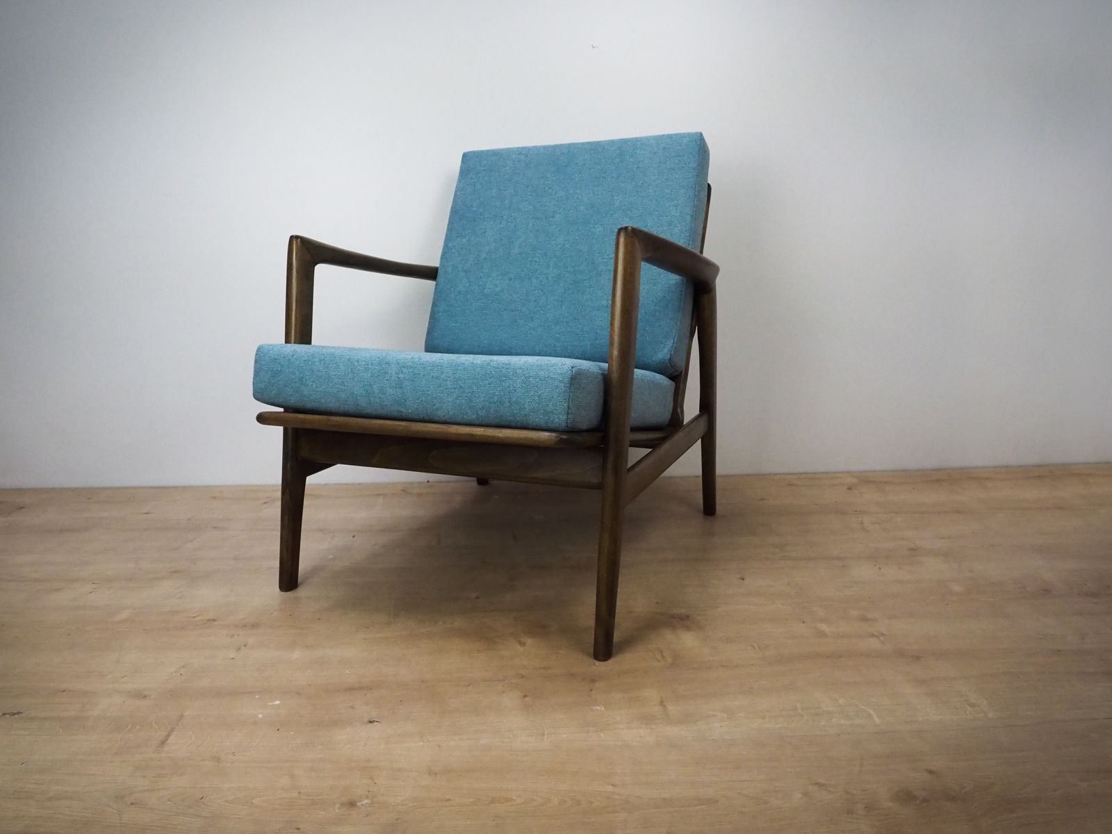 photo furniture Model 300 139 Armchairs From Swarzędzka Factory, 1960s, Set Of 2