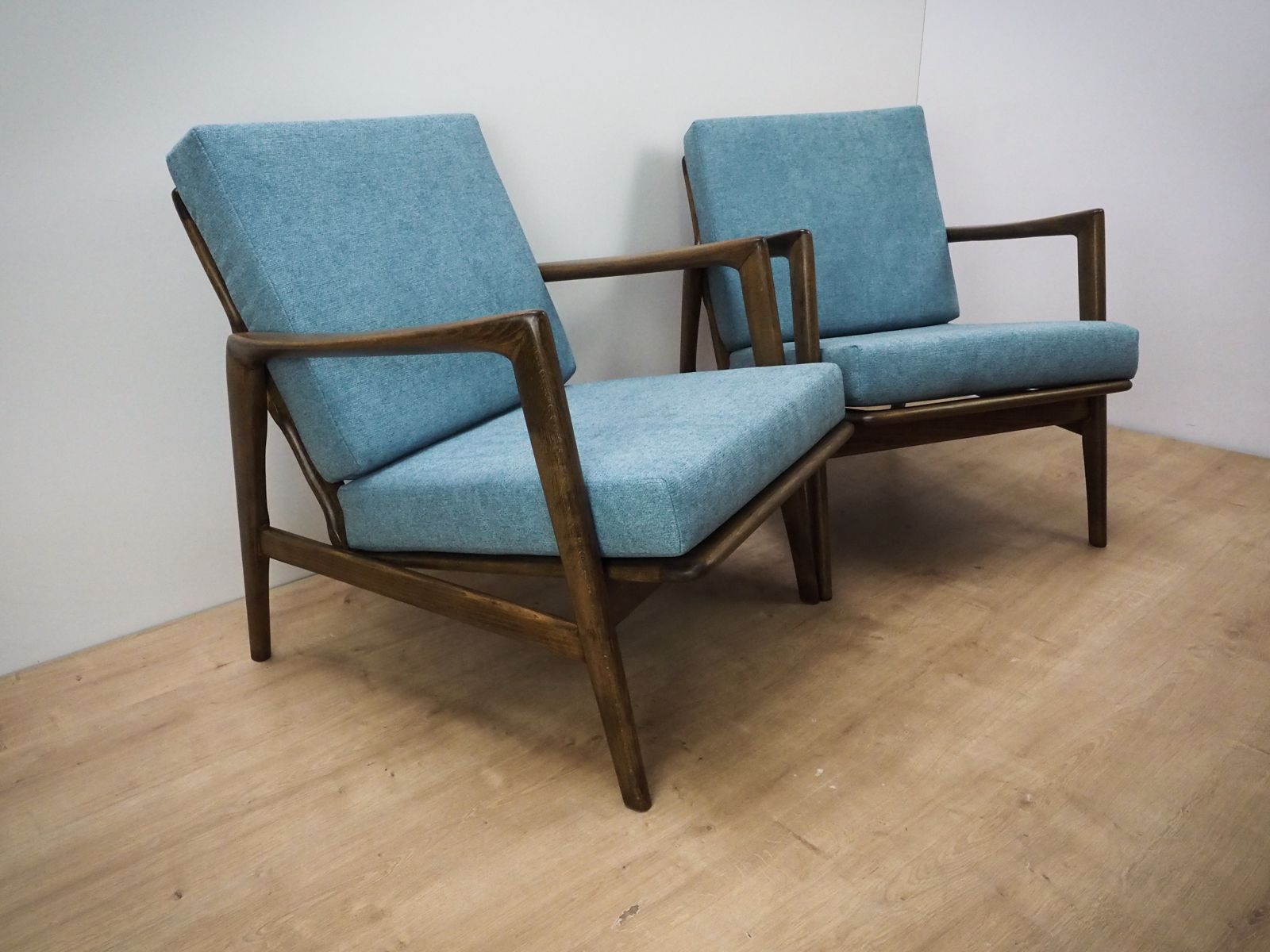 photo vinterior Model 300 139 Armchairs From Swarzędzka Factory, 1960s, Set Of 2