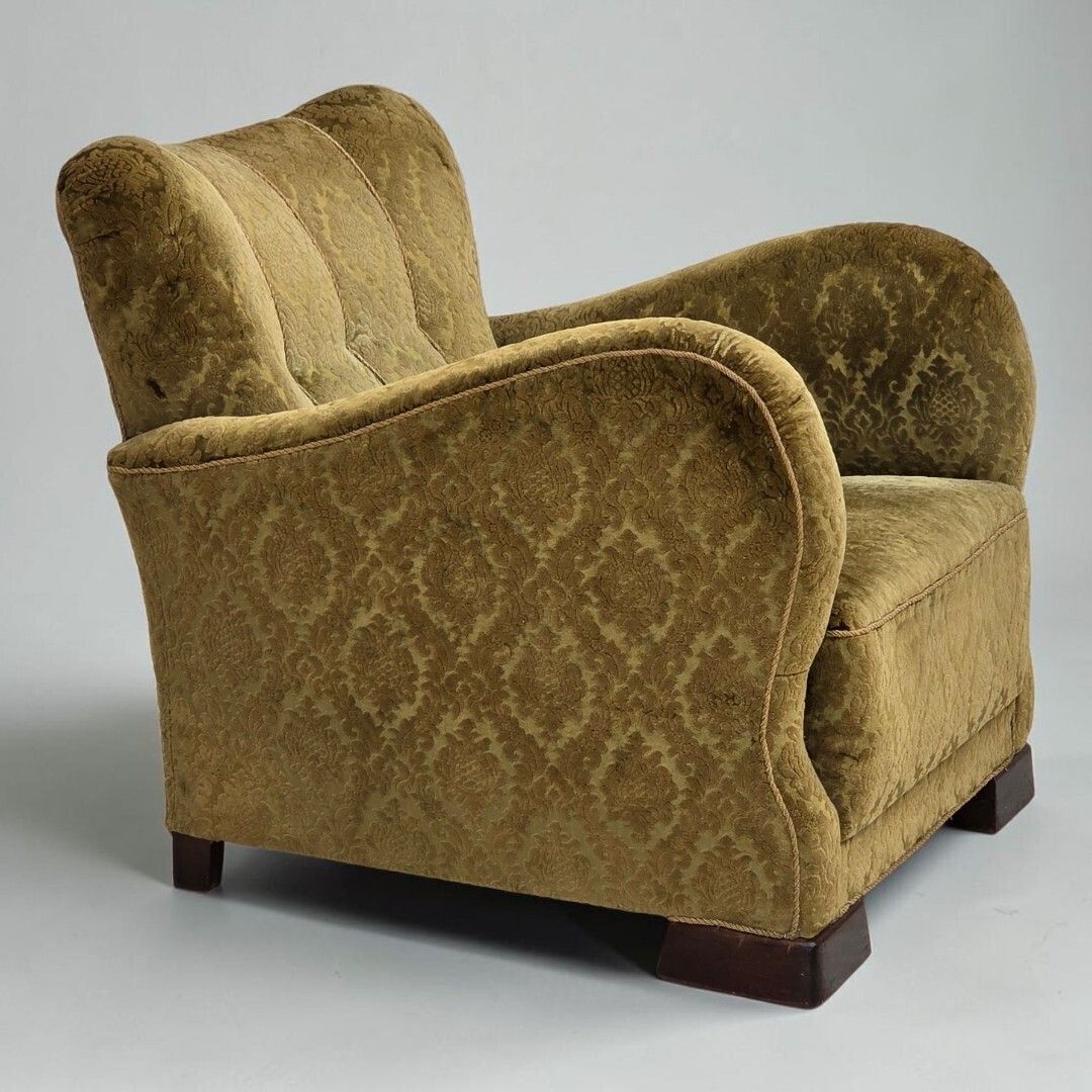 Ca. jaren 1950, Deense relaxfauteuil, meubelvelours, eikenhout.