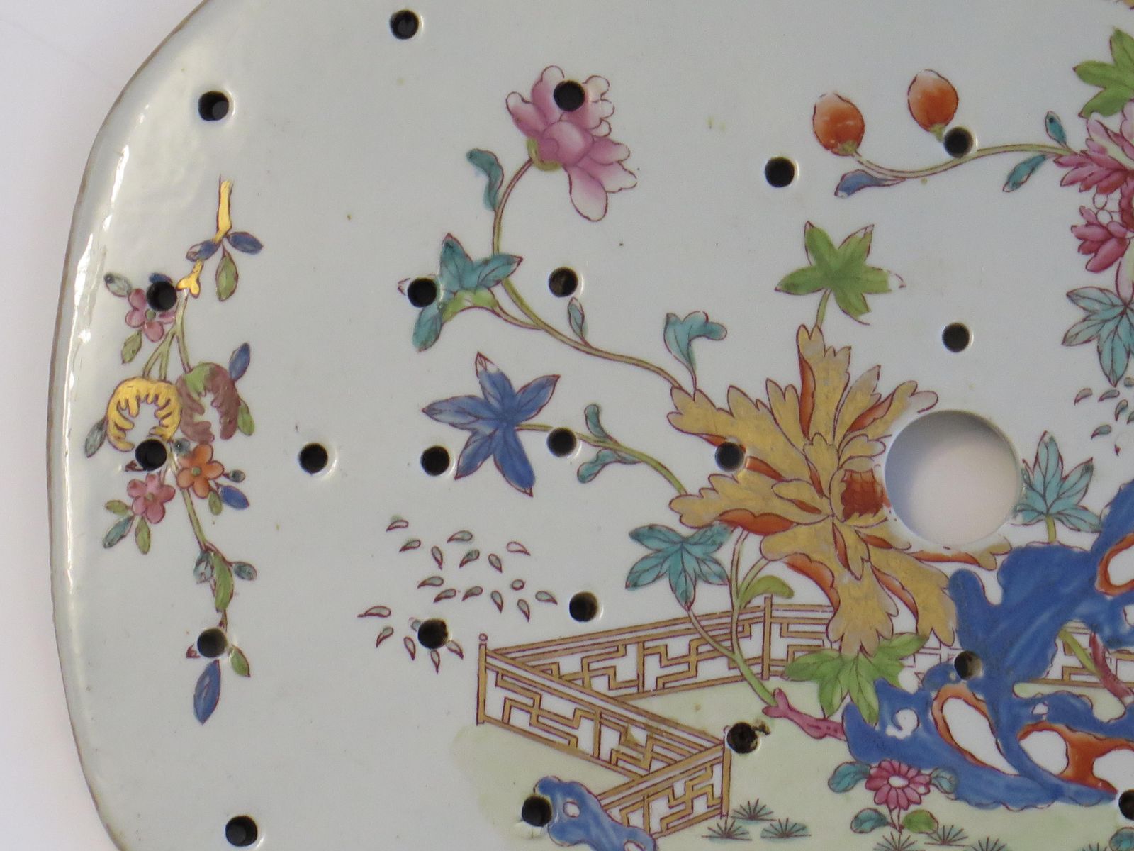 360.0 Mason's Ironstone afdruipbord, Fence Rock & Tree-patroon, 1818 photo