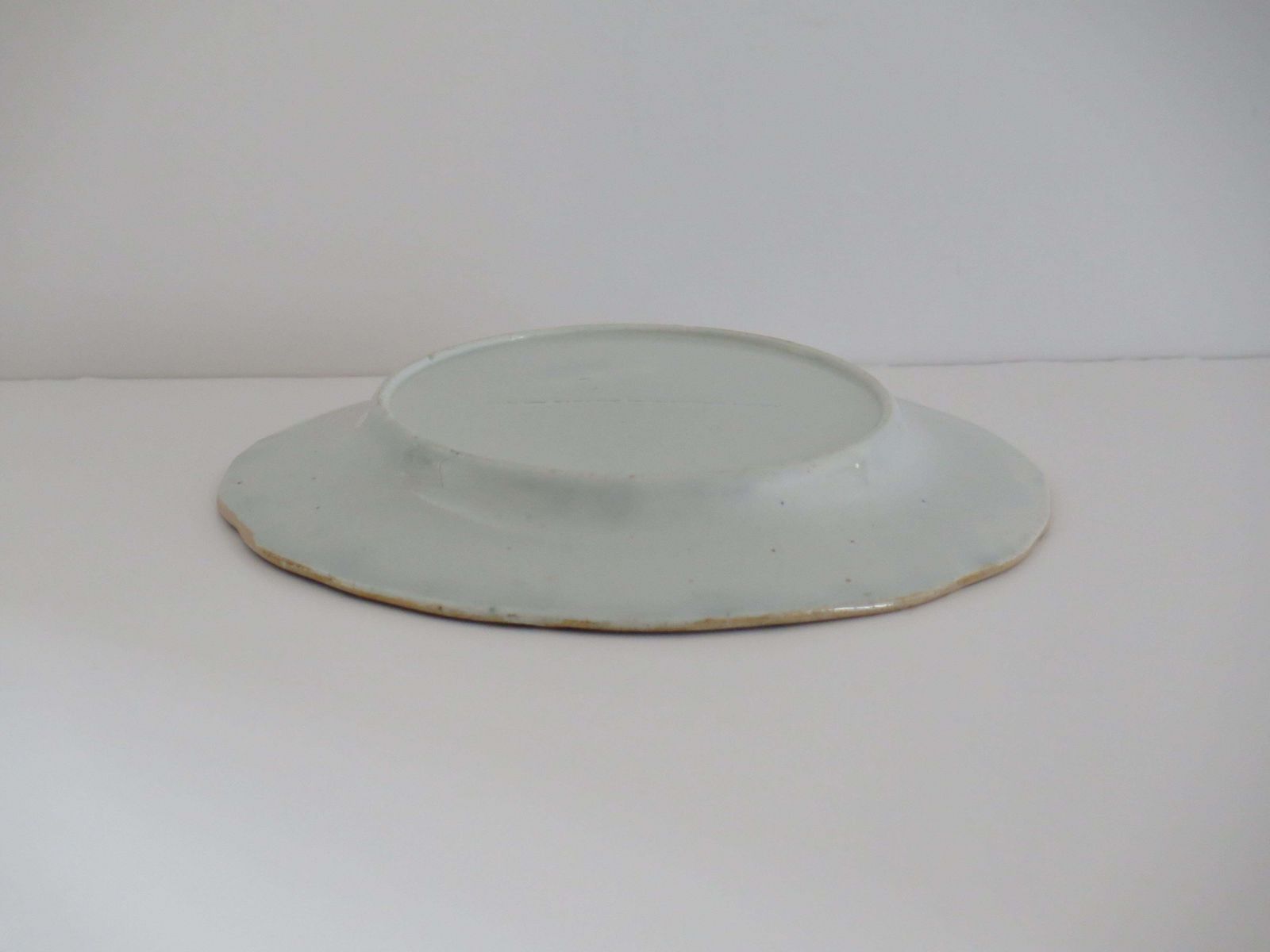 photo vintage Paar antieke Mason's Ironstone borden, Water Lily patroon, ca. 1815