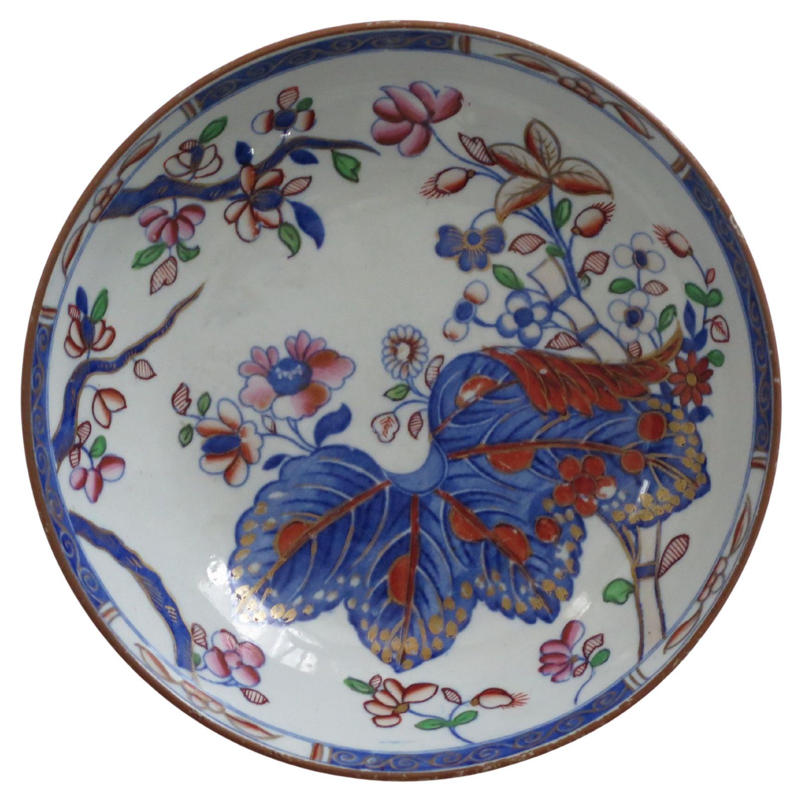 Spode Ironstone China Dish, Tobacco Leaf Pattern No. 2061, ca. 1820