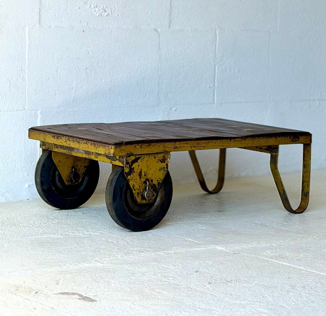 Vintage industriële fabriekskar salontafel, 1970