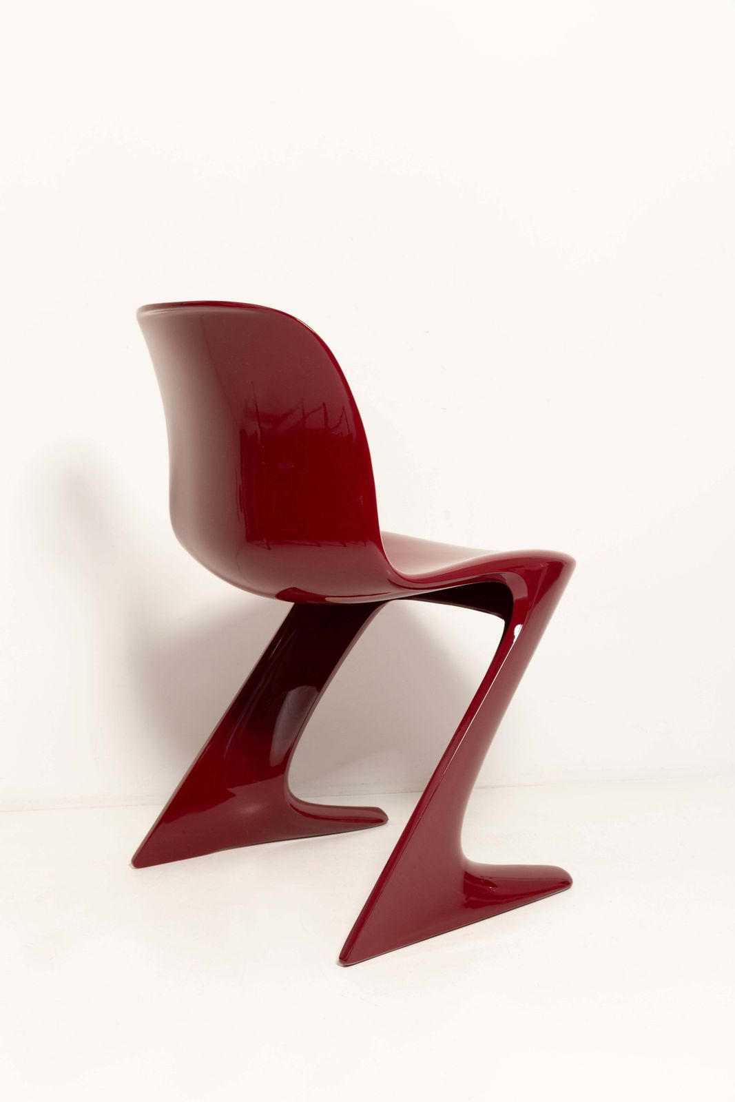 Vijf Rode Wijn Bordeauxrode Kangaroo Stoelen Ontworpen Door Ernst Moeckl, Duitsland, 1968 photo Meubels