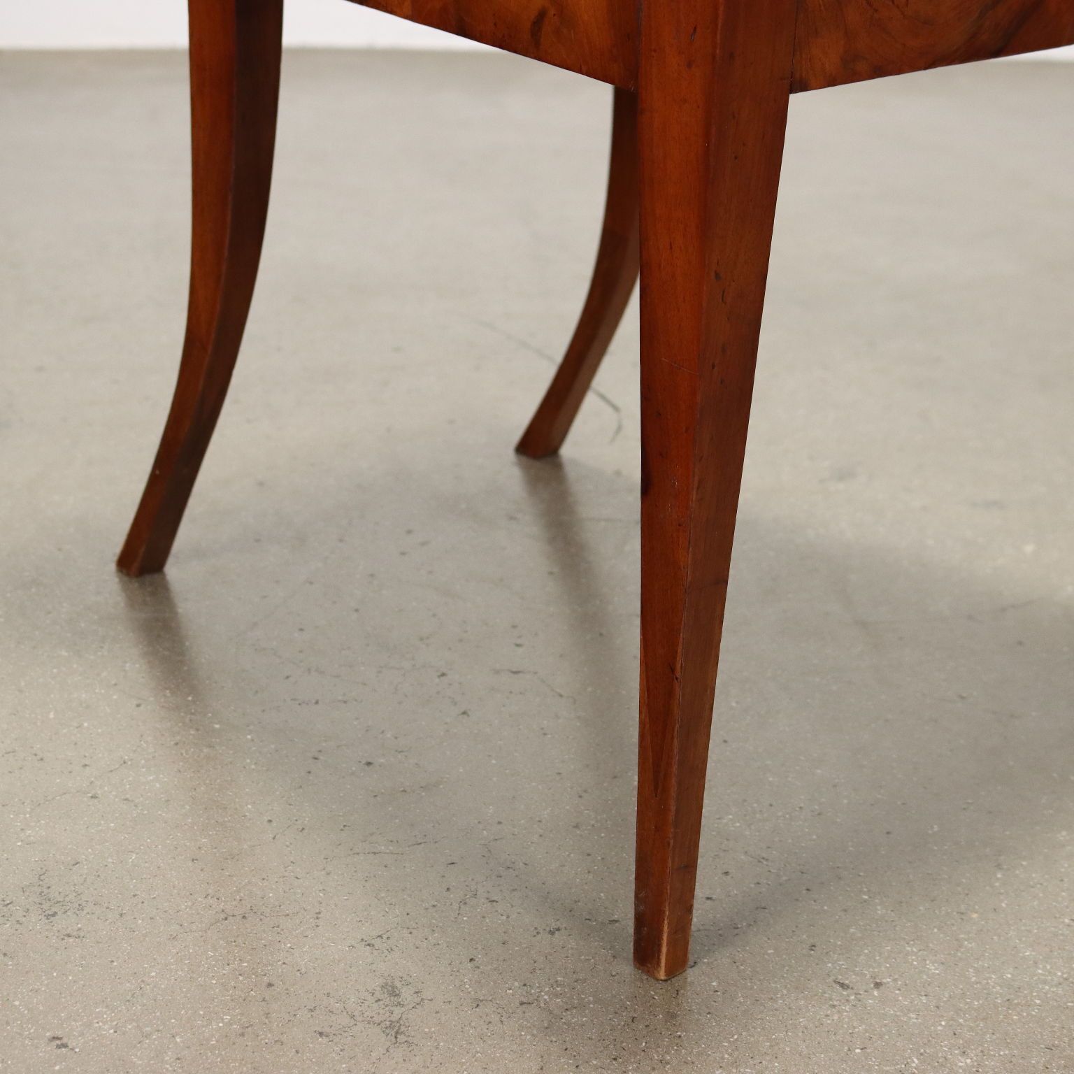 photo furniture Paar Empire Walnoten Stoelen   Oostenrijk, Begin 19e Eeuw