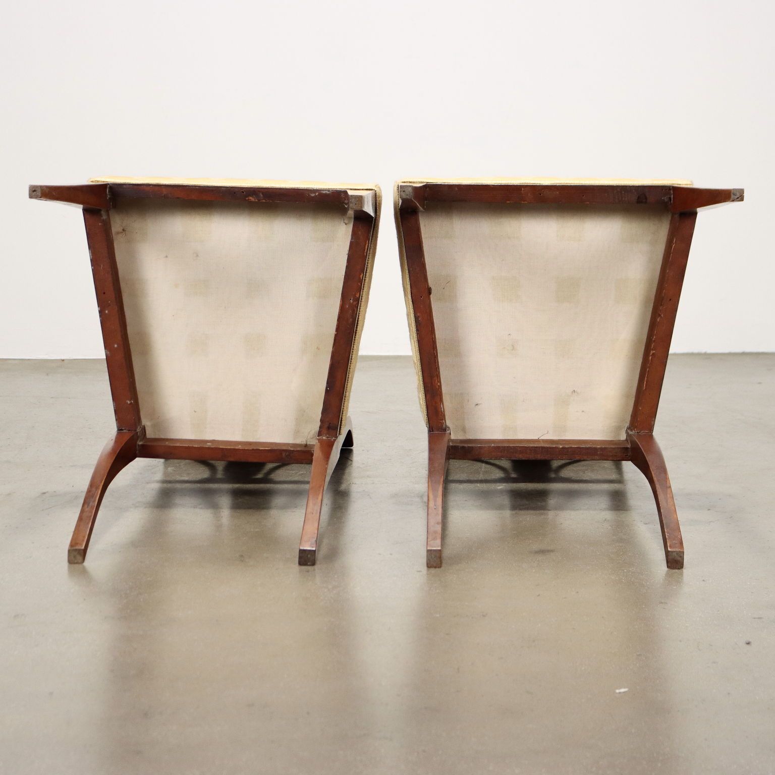 photo for sale Paar Empire Walnoten Stoelen   Oostenrijk, Begin 19e Eeuw