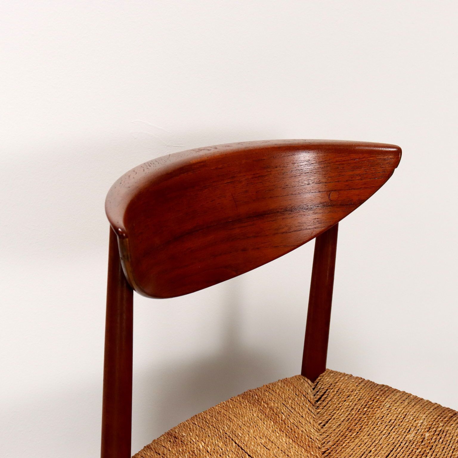 Chaise vintage Søborg Mobelfabrik 316 en teck et paille, par Peter Hvidt, Danemark, années 1950 photo for sale