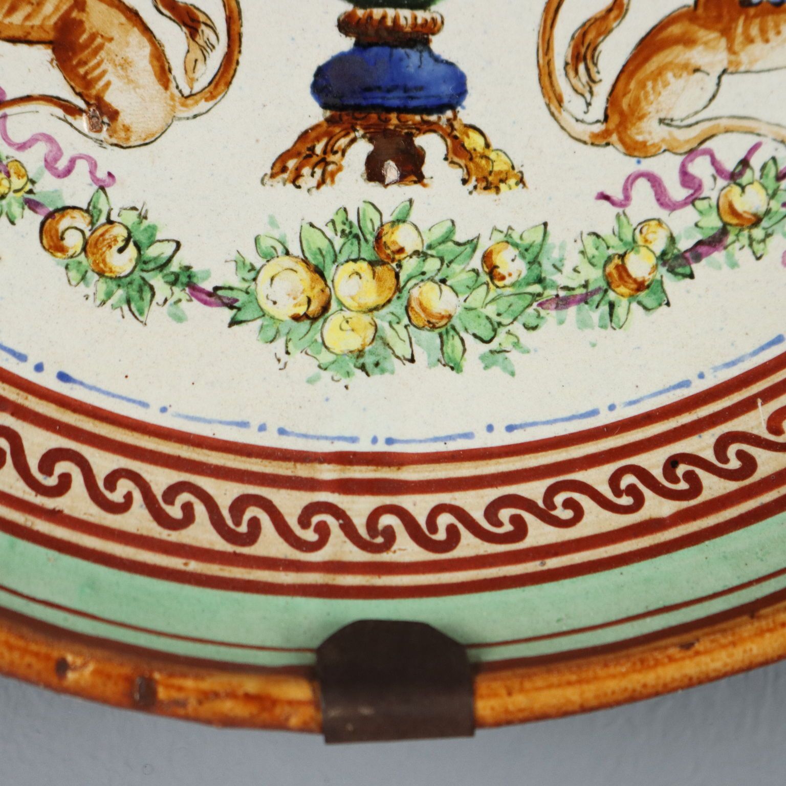 Antiek Majolica Bord met Fruitdecoratie, Italië, 20e Eeuw photo vinterior