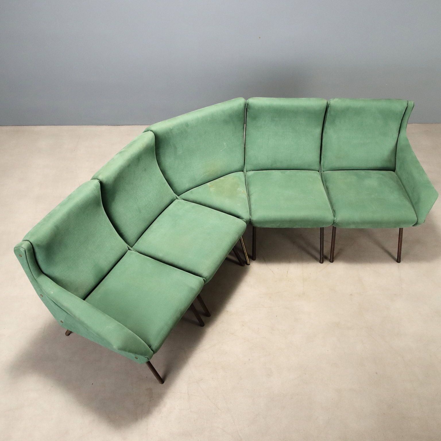 Mobilier Canapé d'angle années 1960 photo