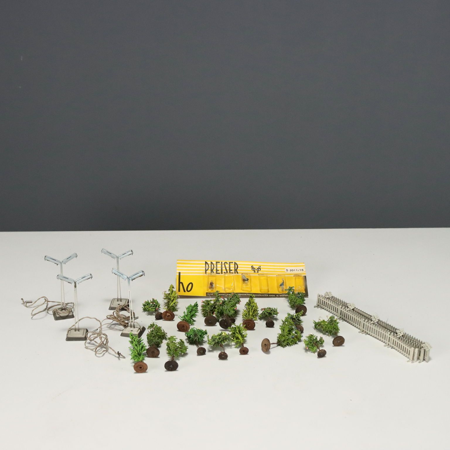 photo vintage Marklin schaalmodel trein met accessoires, Duitsland, ca. jaren 1950, jaren 1960