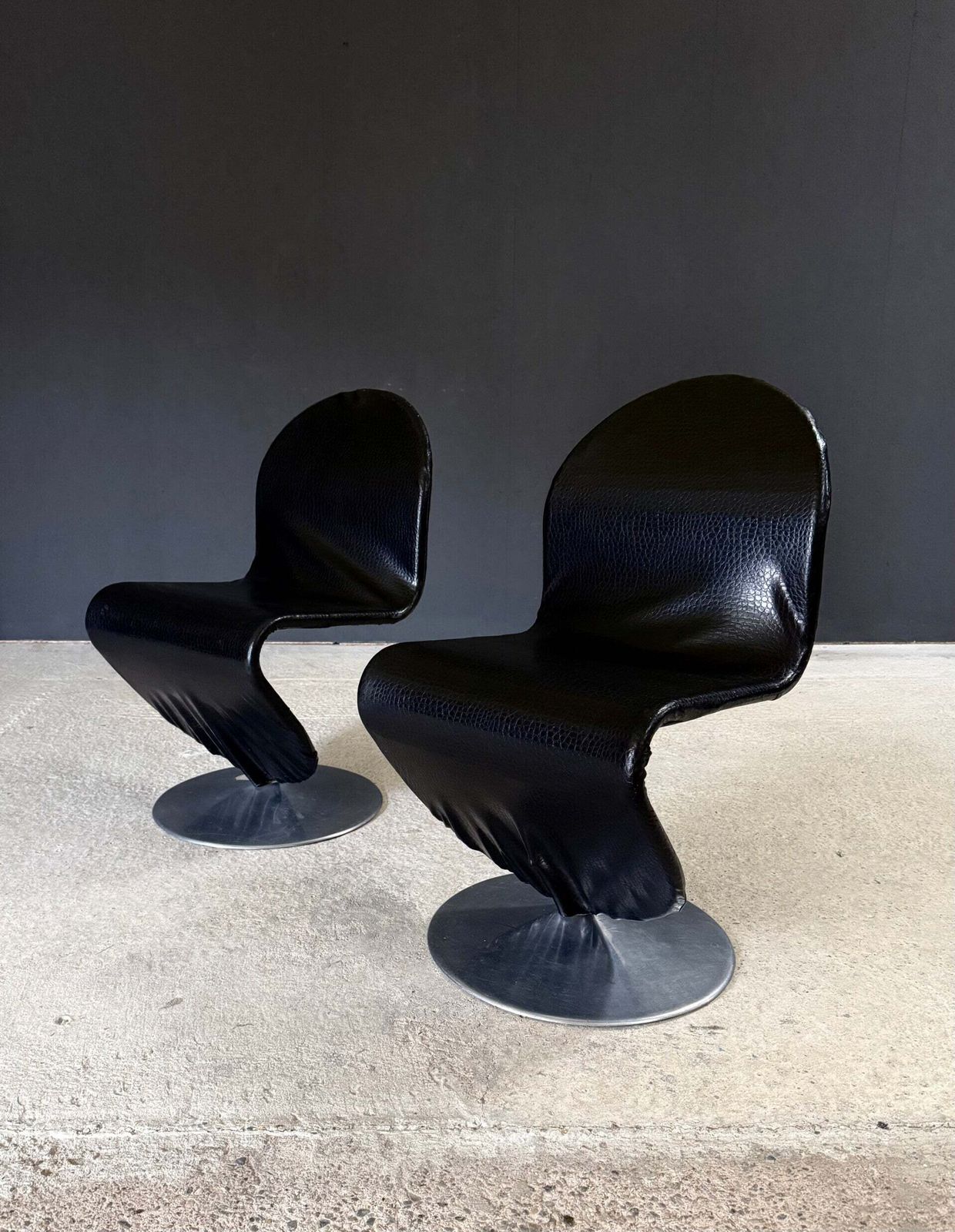 Mcm Design System 123 Dining Chairs By Verner Panton For Fritz Hansen photo furniture