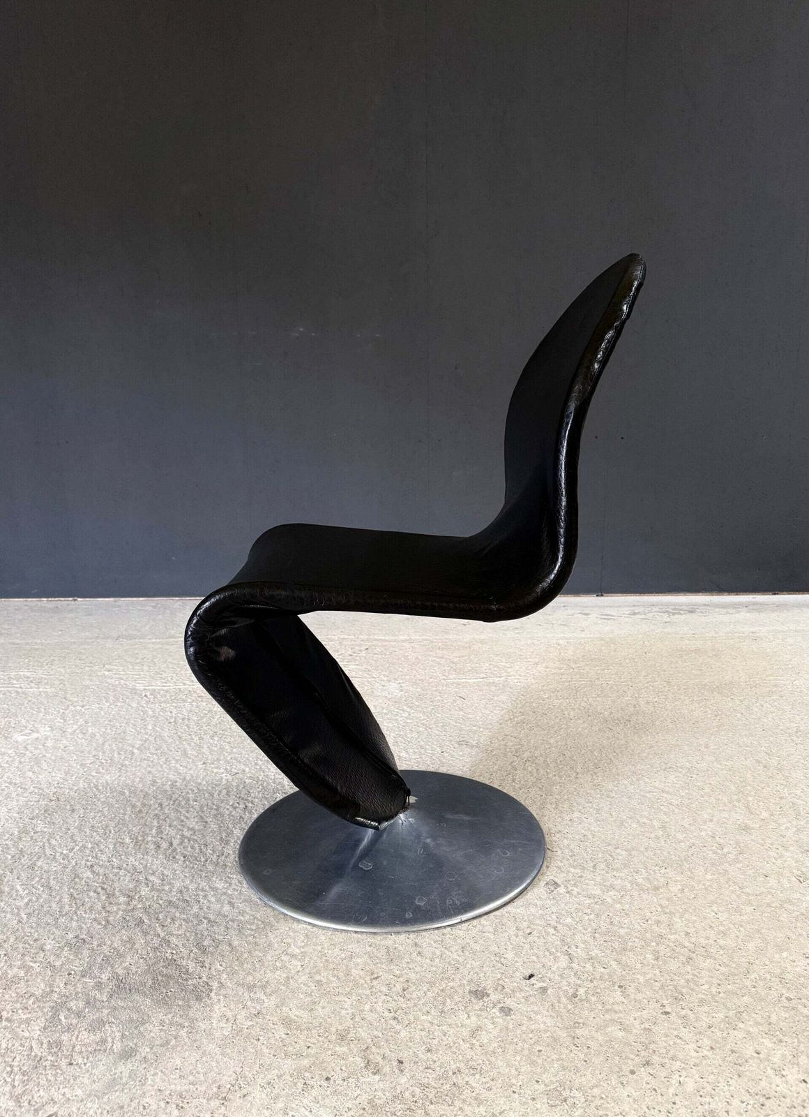 Meubels Mcm Design System 123 Dining Chairs By Verner Panton For Fritz Hansen photo