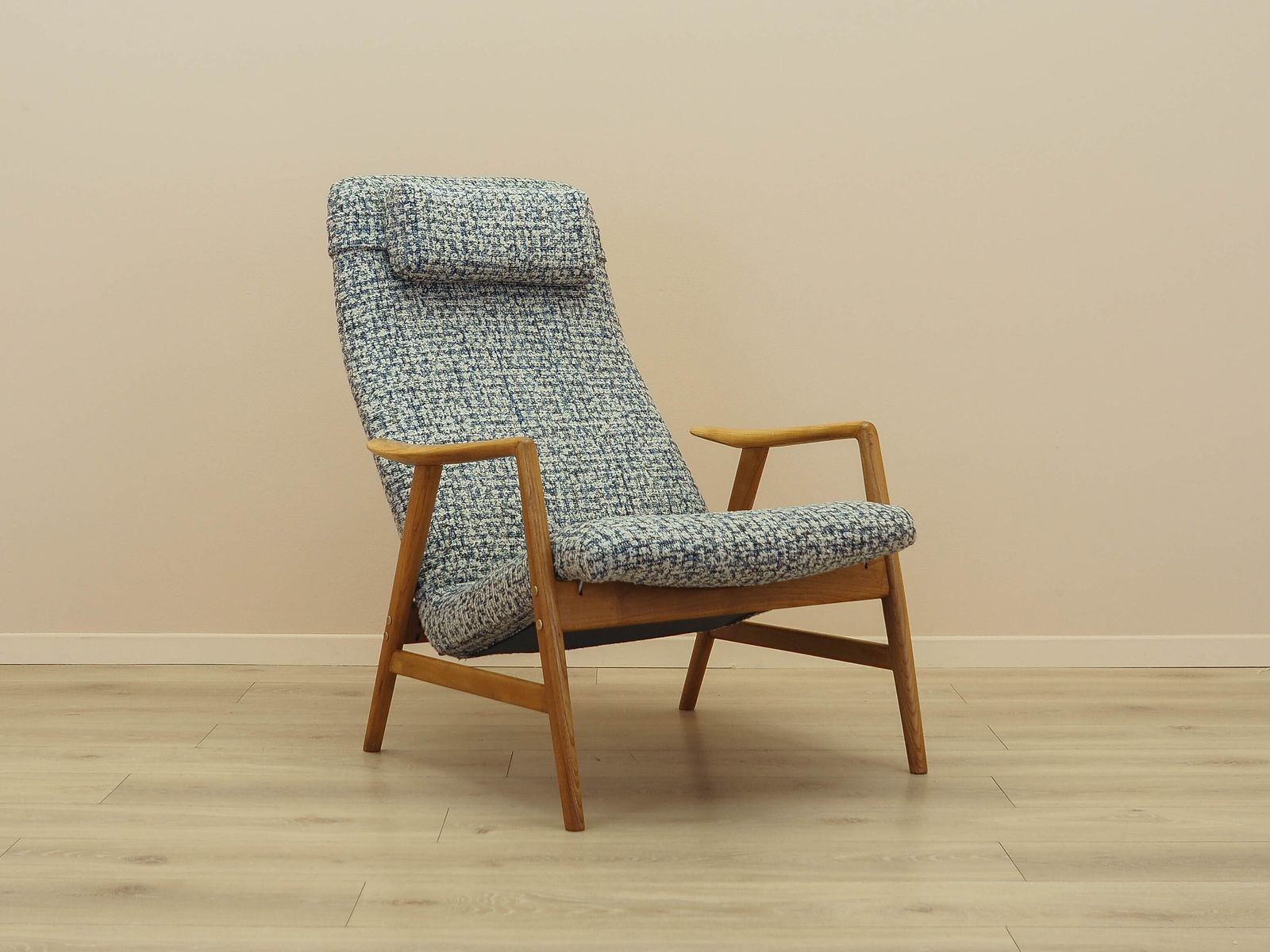 Fauteuil Kontour par Alf Svensson pour Fritz Hansen, structure en teck, années 1960 photo furniture