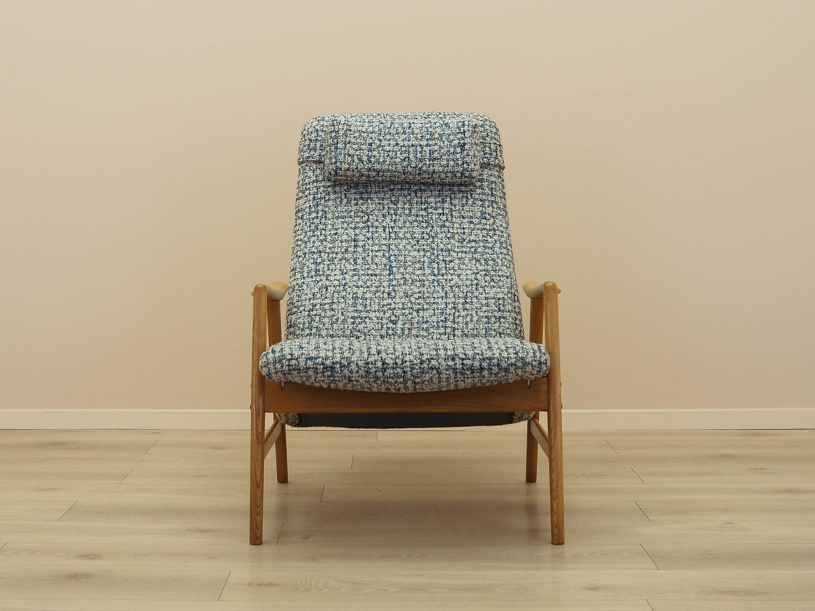 Fauteuil Kontour par Alf Svensson pour Fritz Hansen, structure en teck, années 1960 photo for sale