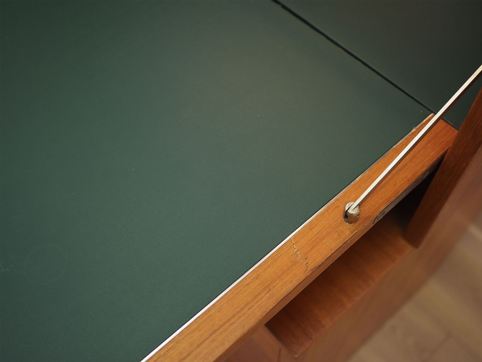 photo furniture Deens teakhouten kastensysteem met verlichte barkaast, jaren 1970, Danish Modern