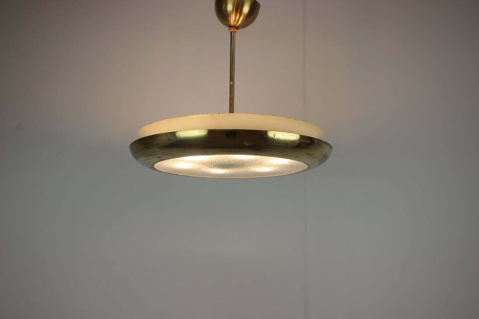photo buy Lampe suspendue Ufo Josef Hůrka pour Napako, Tchécoslovaquie, années 1930