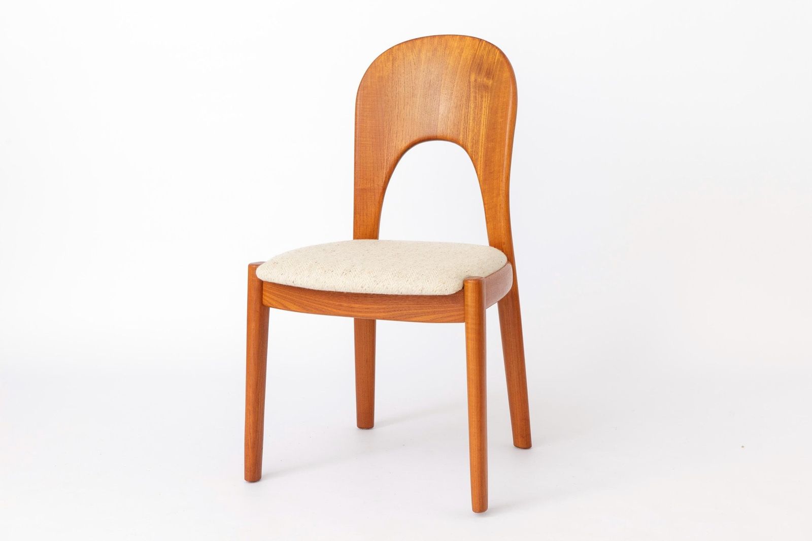 Paar Niels Koefoed Teakhouten Eetkamerstoelen, jaren 1970, Deens Modern, Lichtbeige Wollen Bekleding, Scandinavisch Mid-Century Design photo buy