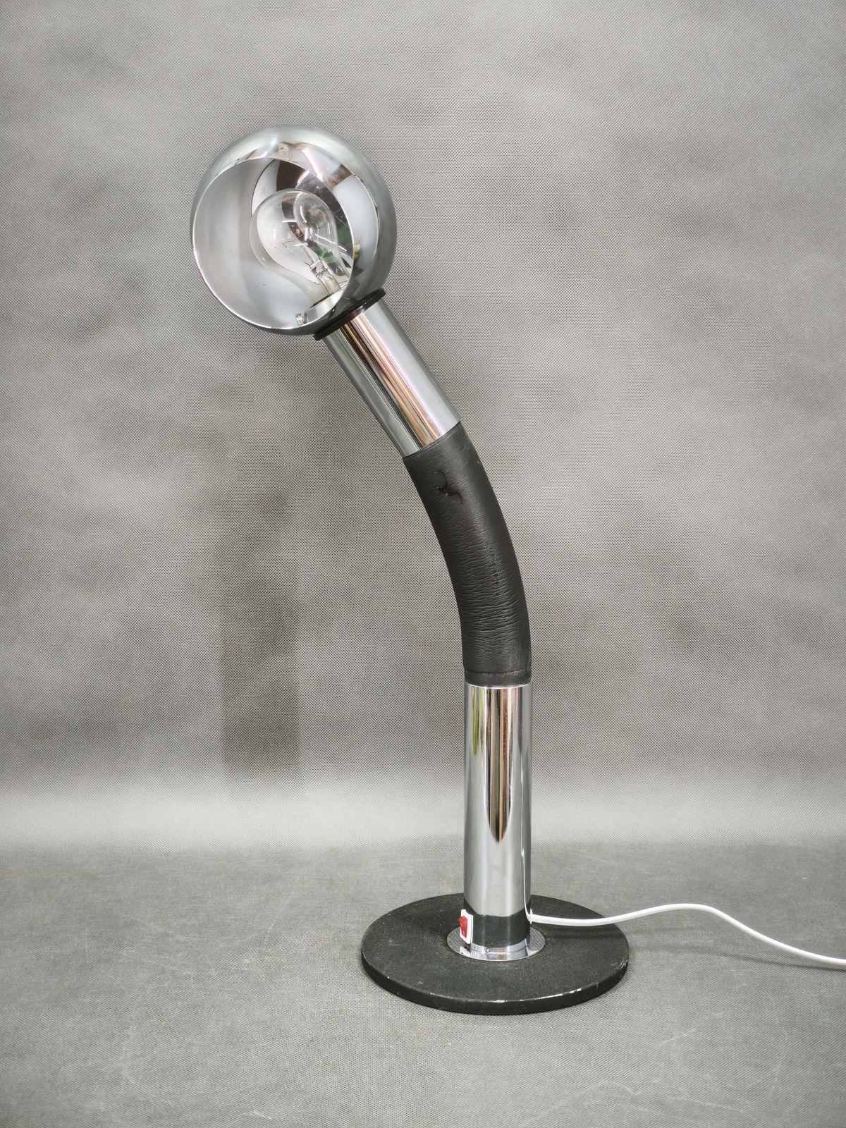 Lampe de table Elbow E. Bellini pour Targetti Sankey, Italie, années 1970 photo furniture
