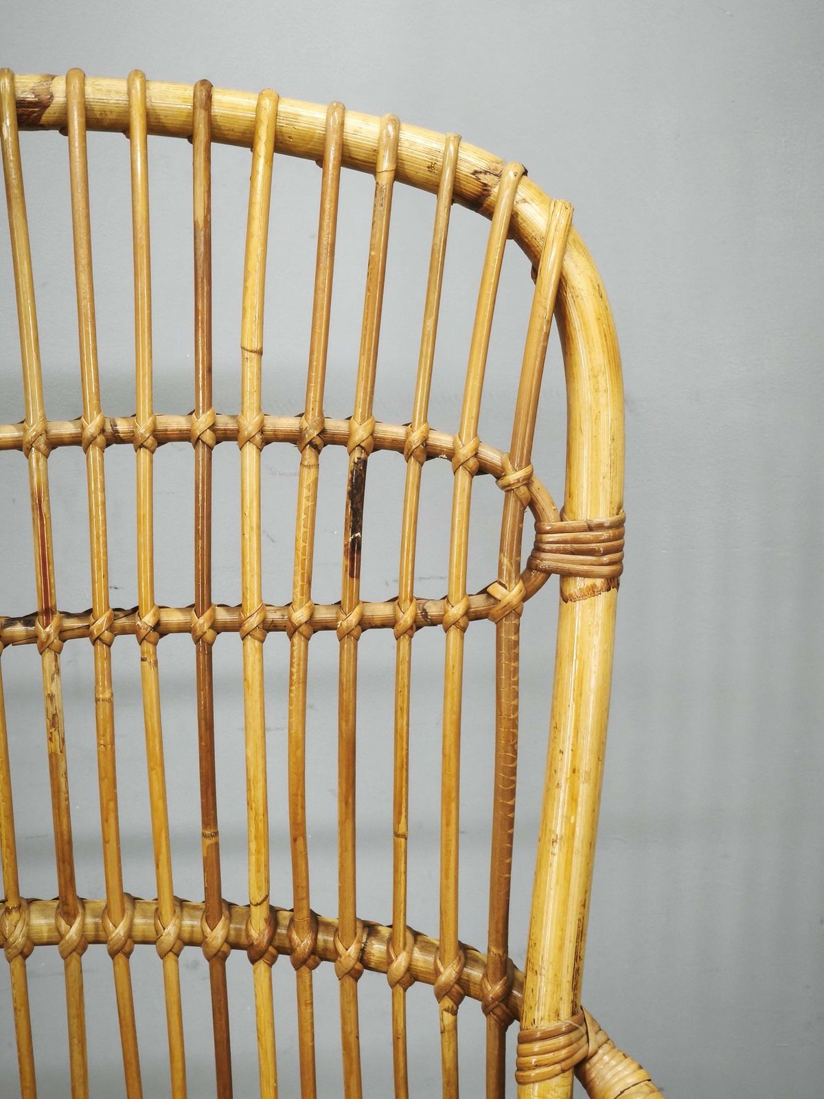 Fauteuil de salon en rotin Tito Agnoli, années 1950 photo vintage