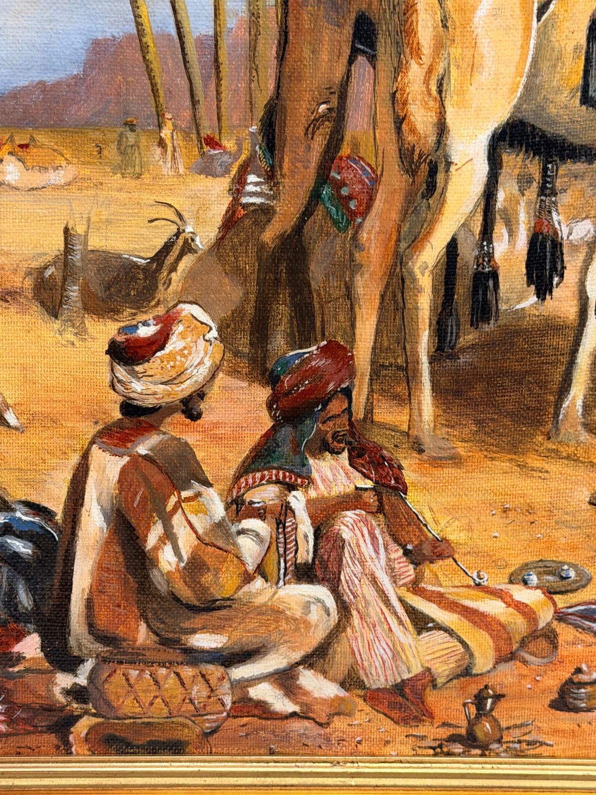photo for sale Arabes et chameaux dans un désert sous un ciel bleu nuageux, peinture orientaliste à l'huile