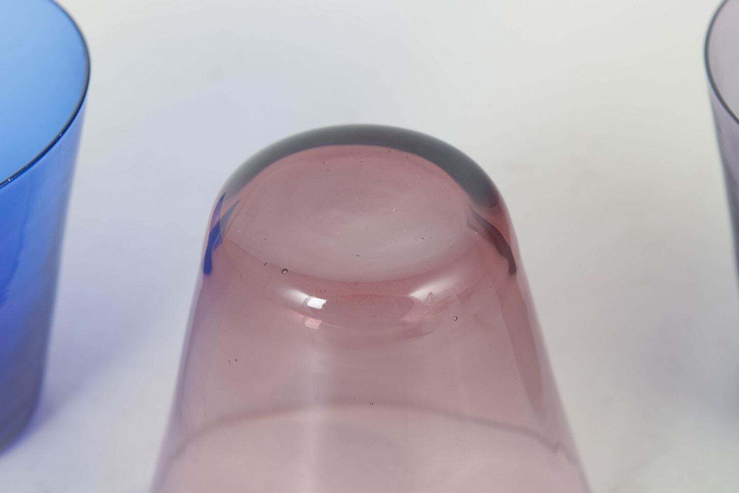 Kaj Franck pour Nuutajärvi Notsjö. Trois petits verres « Kimara ». Milieu du XXe siècle. photo Décoration