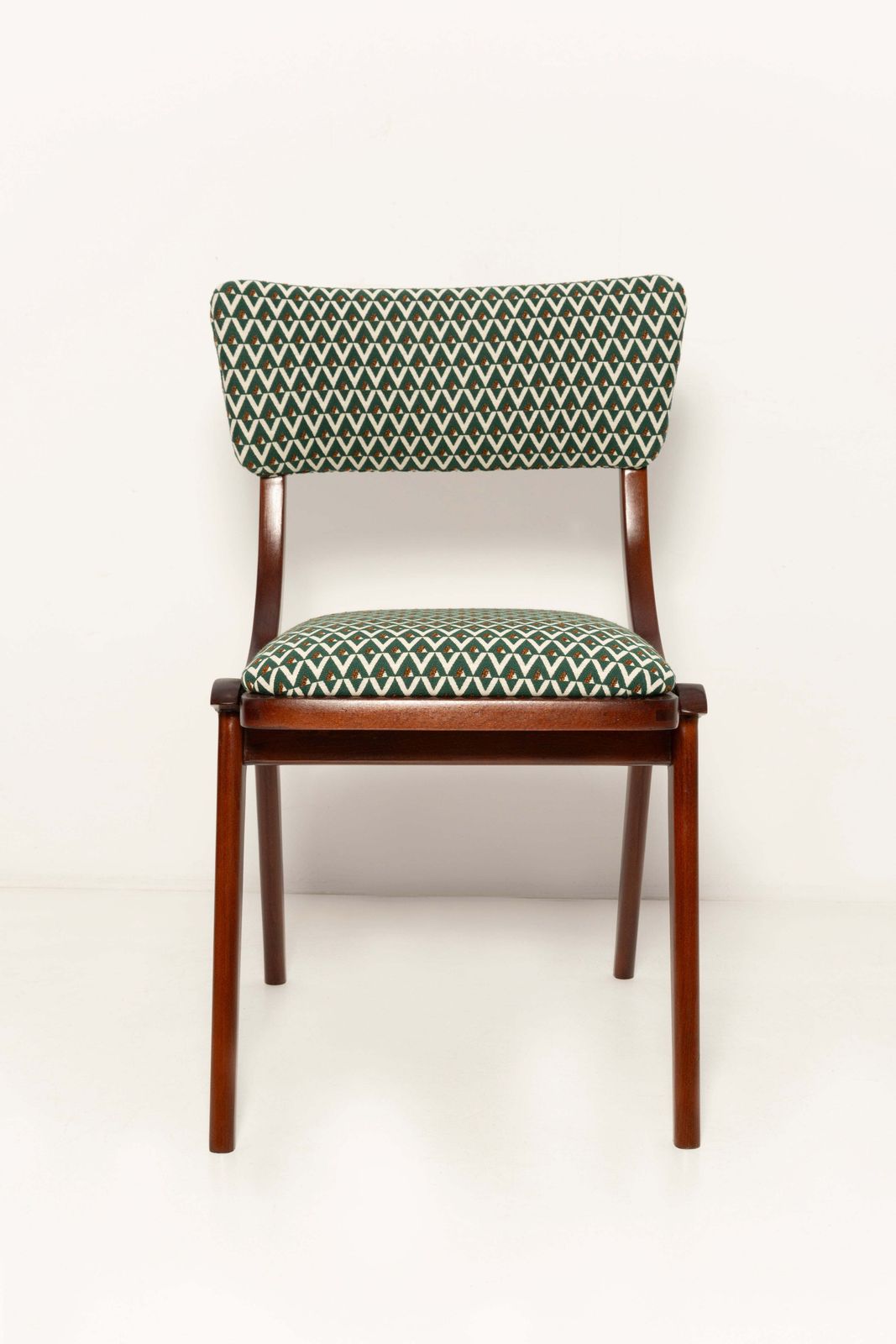 3330.0 Vier mid-century modern Boomerang stoelen, wit en groen jacquard, Polen, 1960 photo