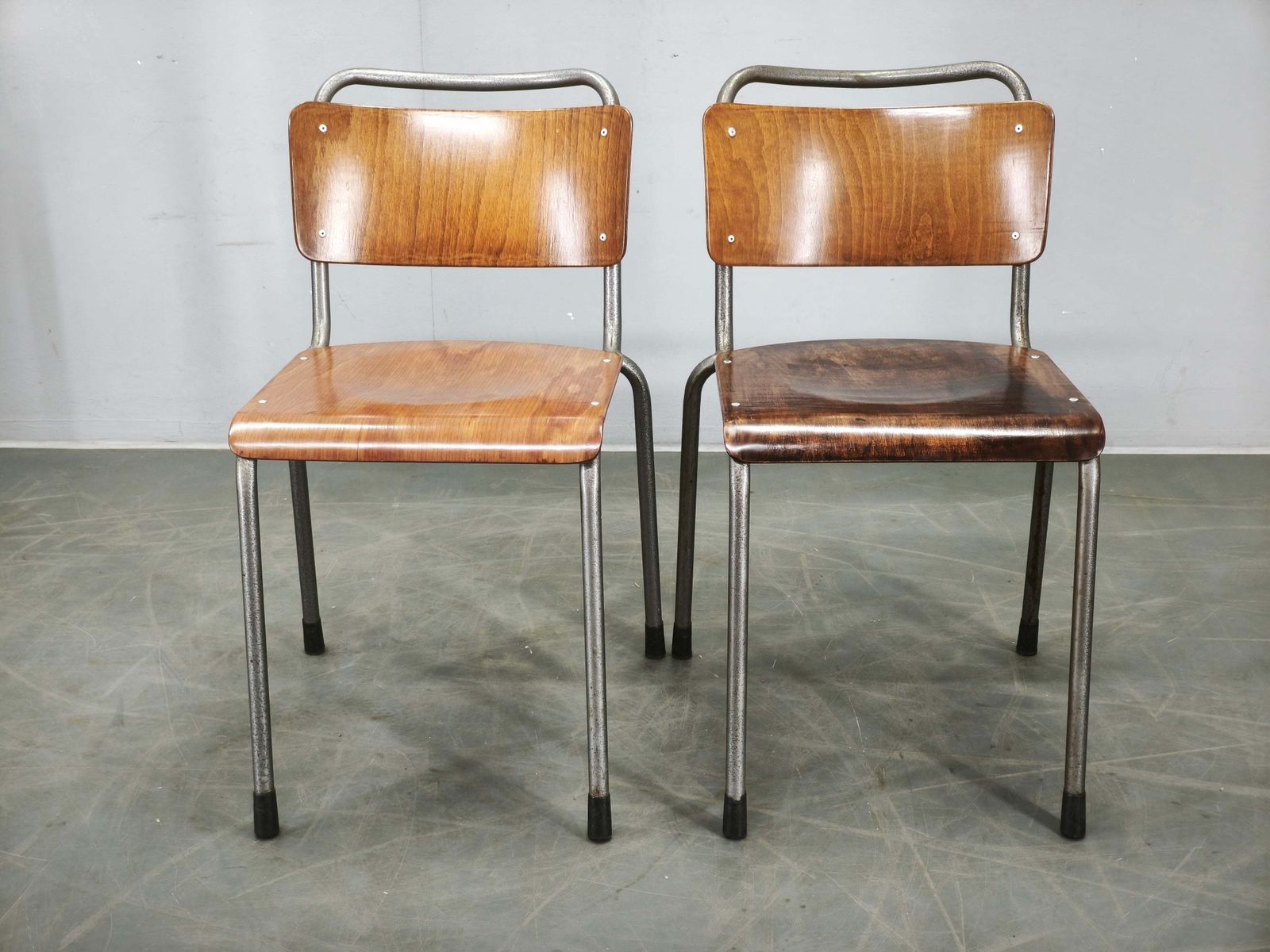 photo furniture Set van 6 Gispen 106 Nederlandse Industriële Multiplex Stoelen, jaren 1960