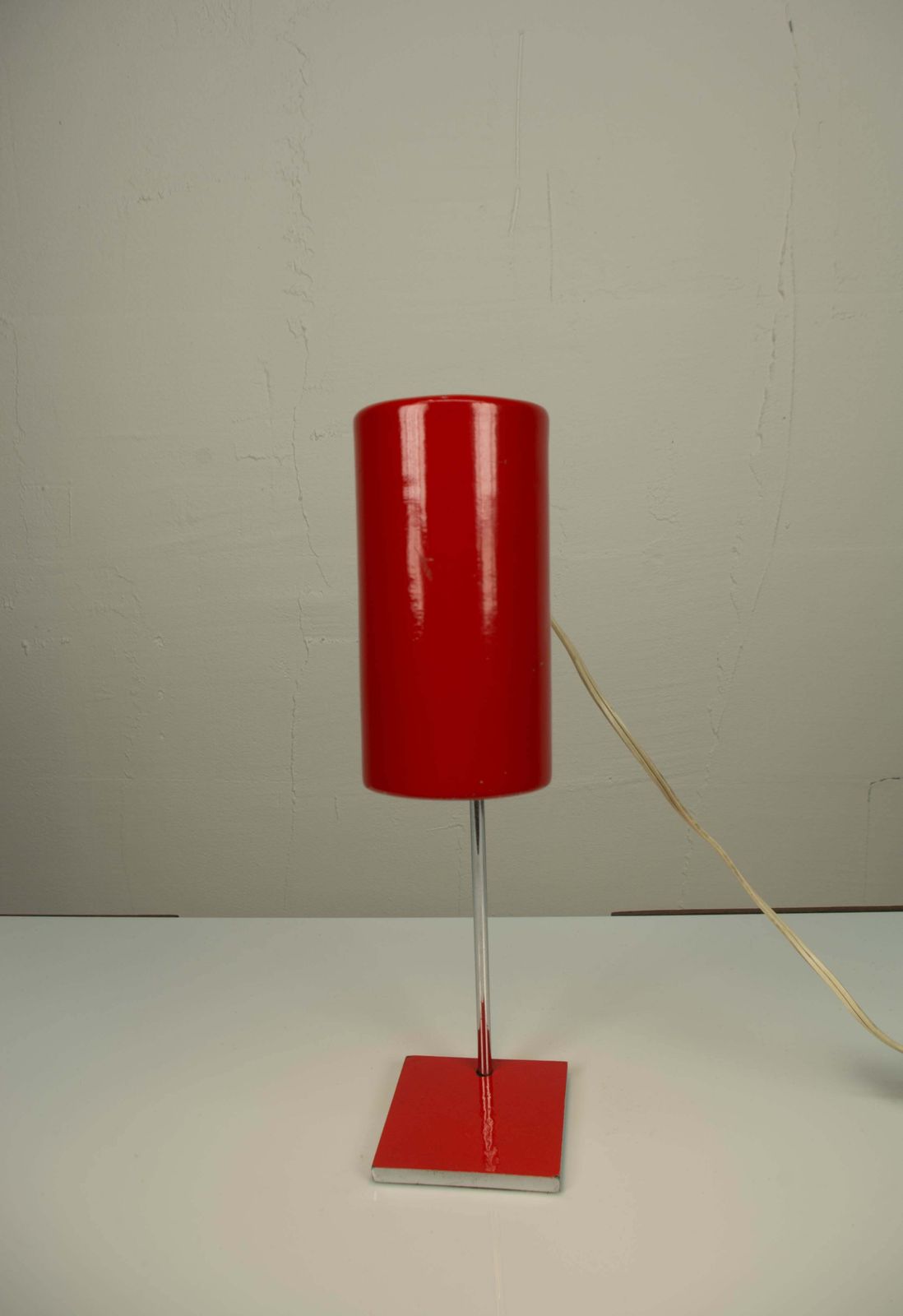 Lampe de table mid-century minimaliste Space Age Lidokov, années 1960 photo Luminaires