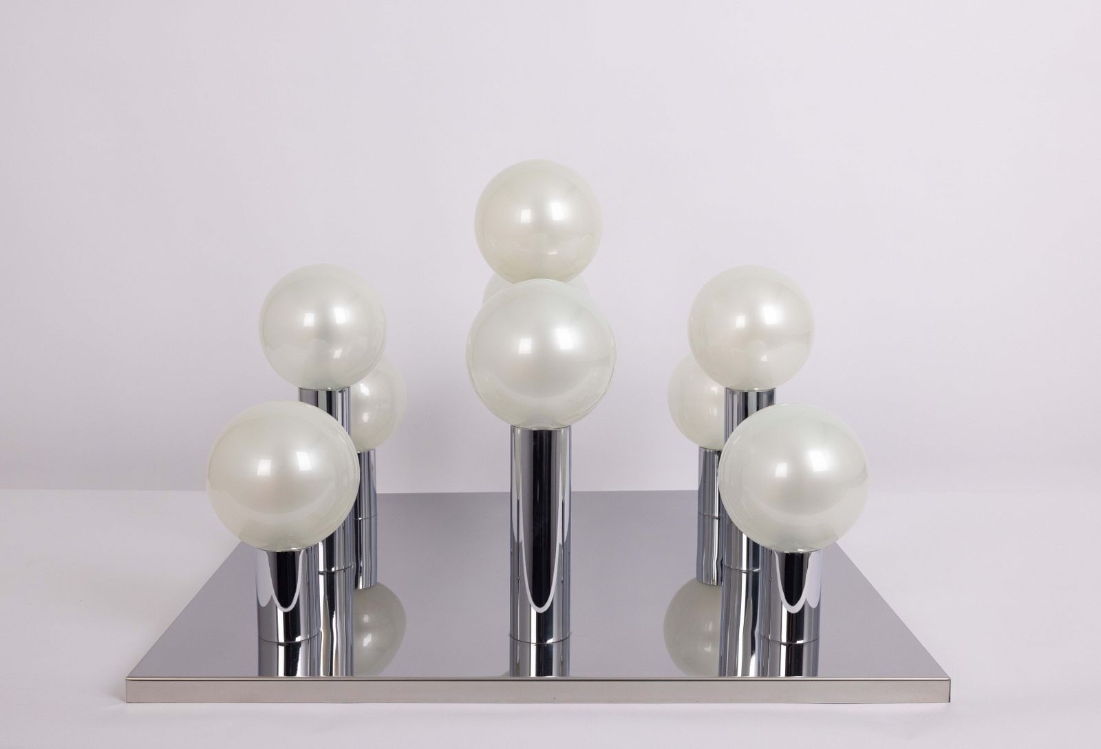 2 X Large Flushmount, Design Motoko Ishii, Chrome en Perlmut, Staff, jaren 1970 photo furniture