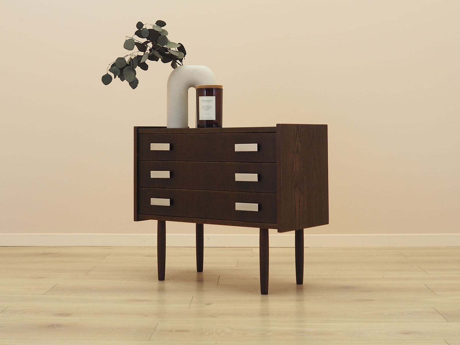 Danish Oak Veneer Chest Of Drawers With Tapered Legs, 1980s Scandinavian Modern photo for sale