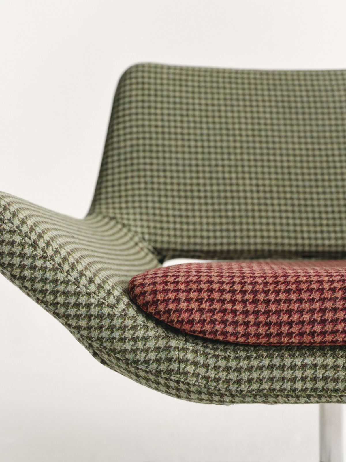 B&B Italia "Metropolitan Me84" Armchair, Upholstered In Oliver Spencer Wool photo Furniture