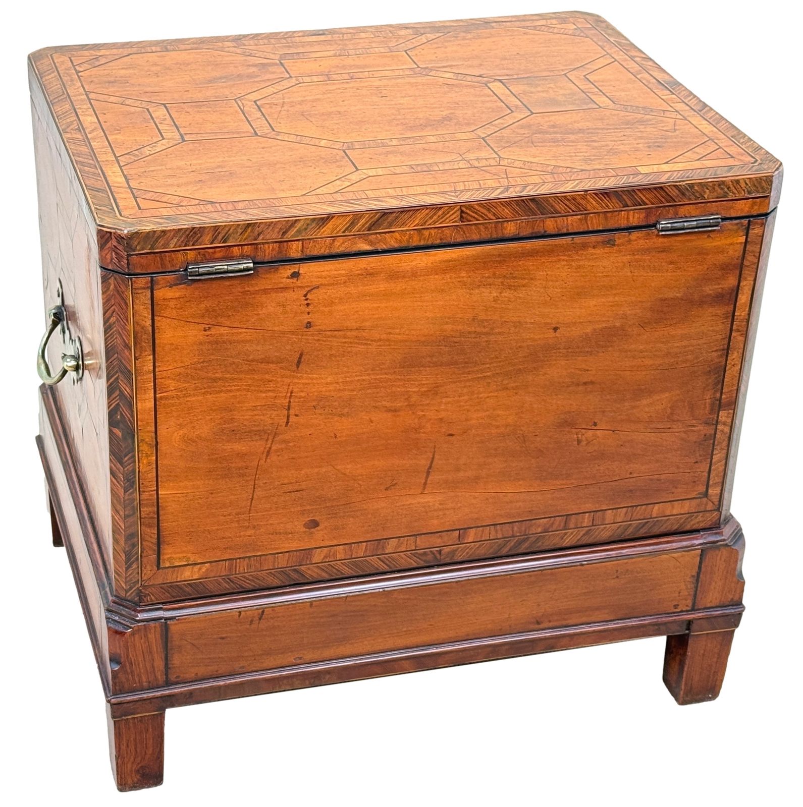 Zeldzame 18e-eeuwse satijnhout en koningshout box cellarette, George II-periode (Engeland, ca. 1755) photo vintage