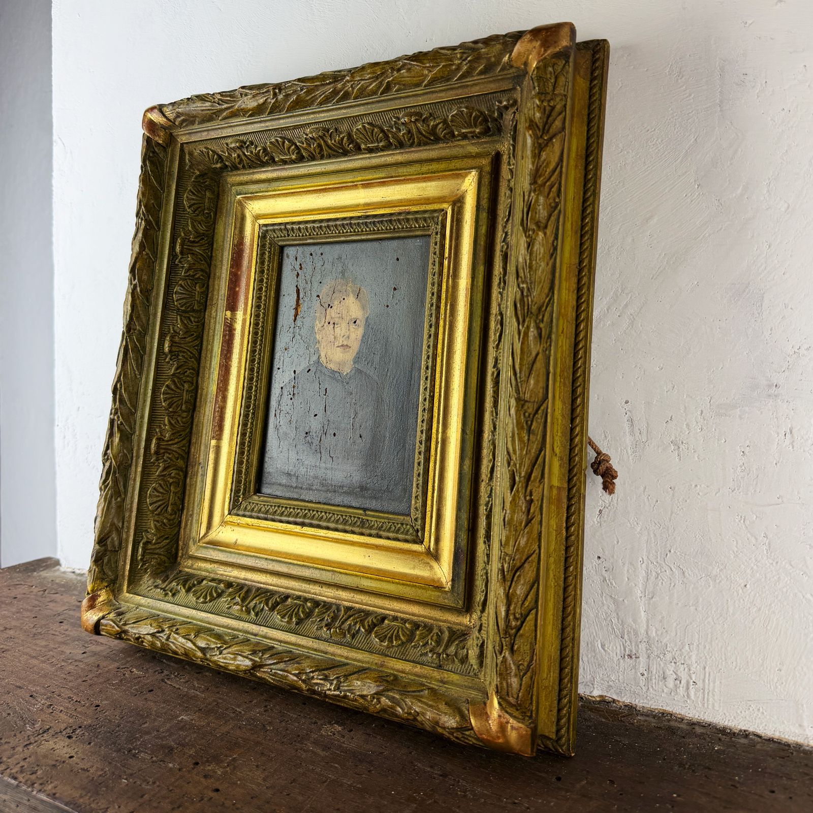 19e-eeuws portret, antiek Frans ingelijst portret van een vrouw, olieverf op paneel photo Kunst