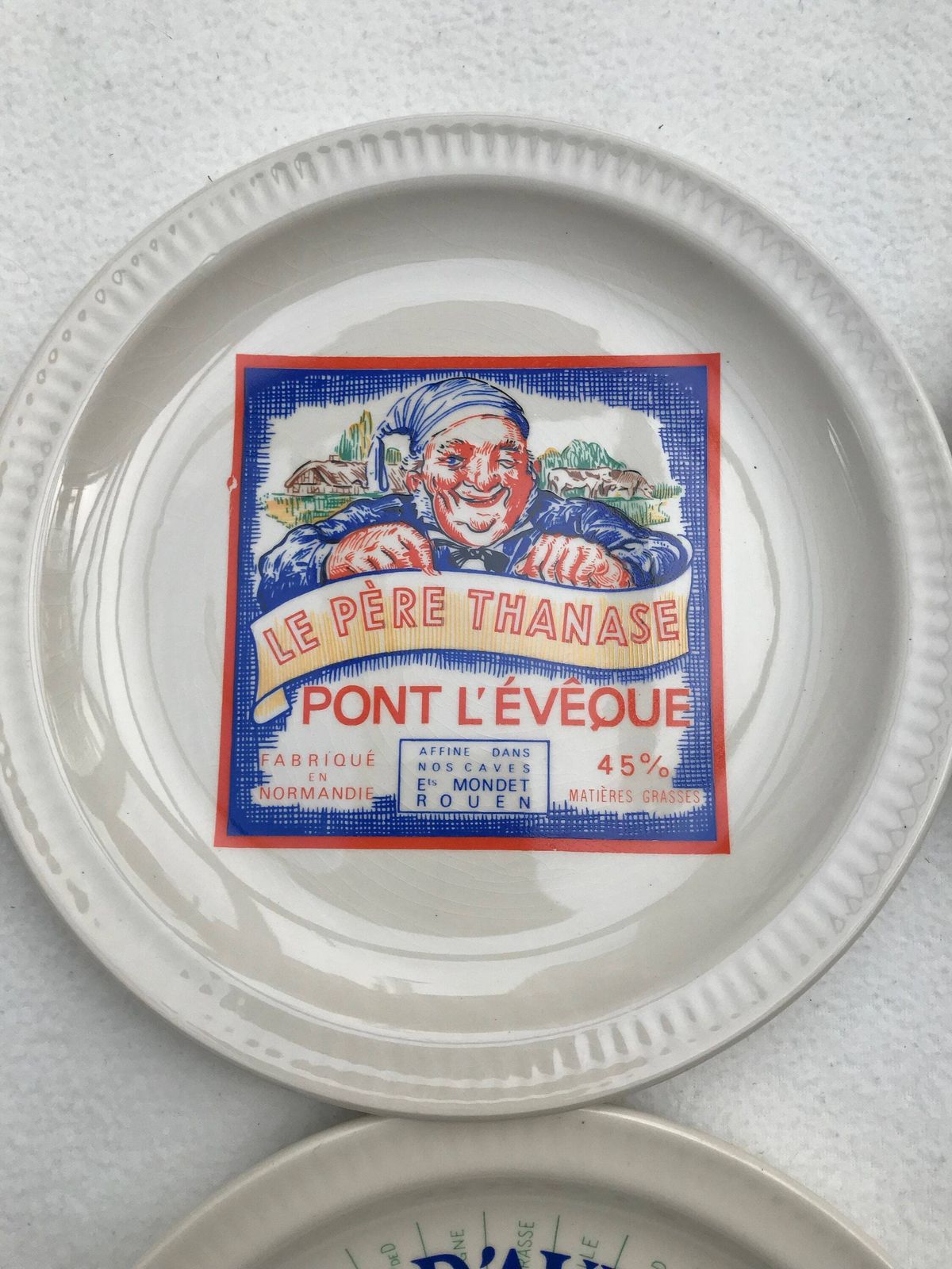 Assiettes à fromage vintage françaises Saint Amand publicitaires, lot de 6 photo buy