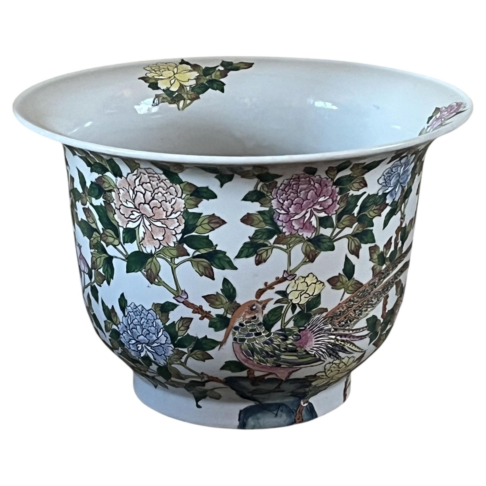 Chinese Export Porcelain Large Jardiniere, Famille Rose, Circa 1940