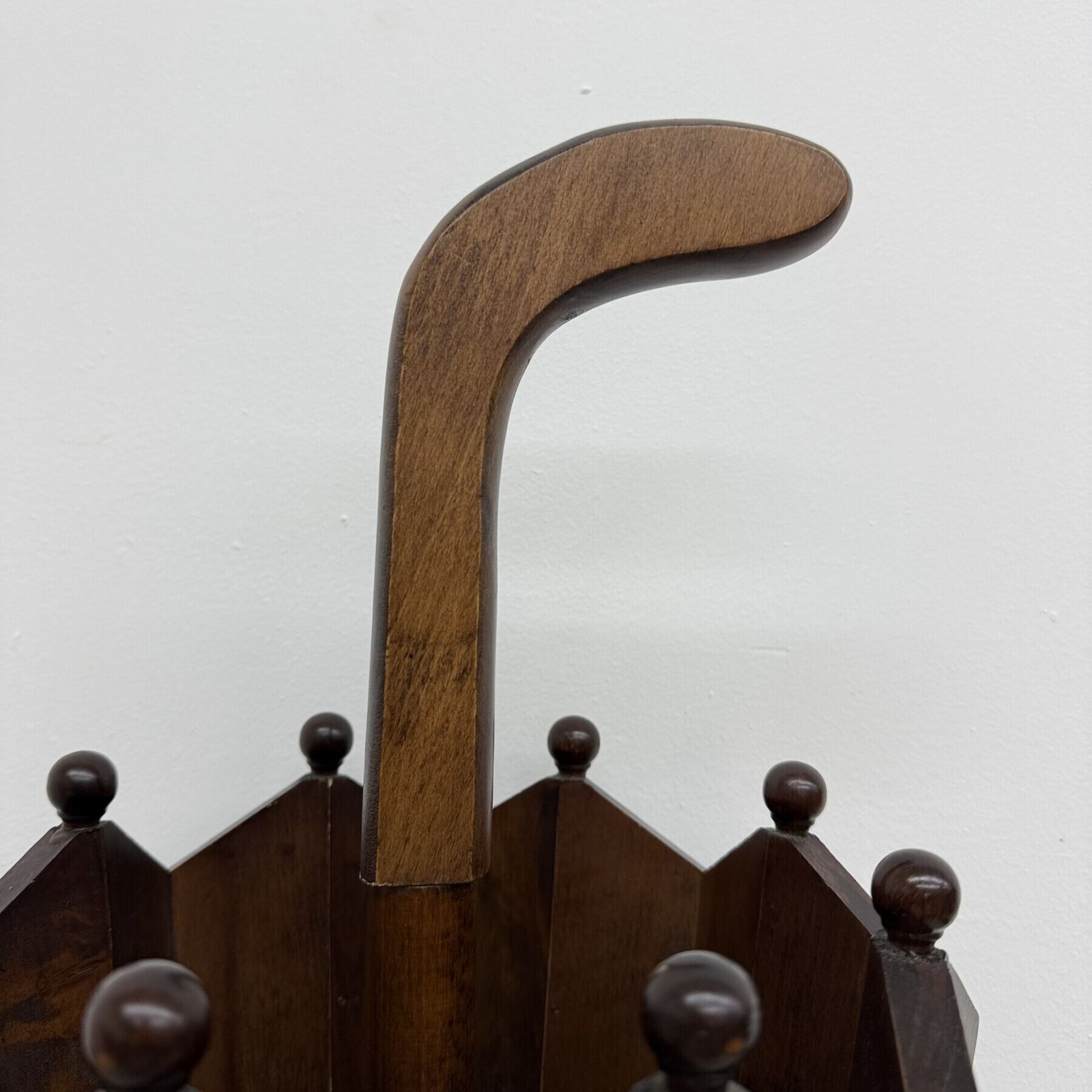 Porte-parapluies Art déco en bois de châtaignier, France, années 1930 photo for sale