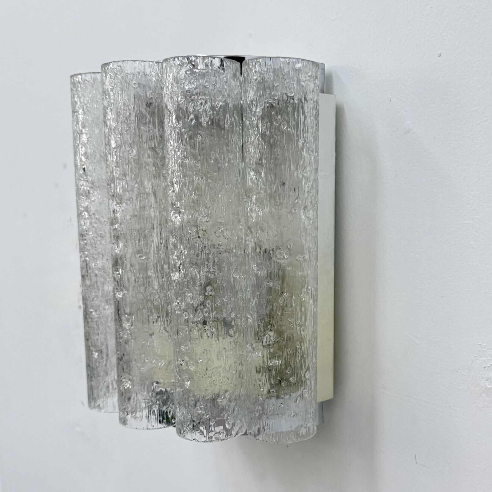 photo furniture Applique murale Mid-century à tubes en verre Doria Leuchten, années 1970