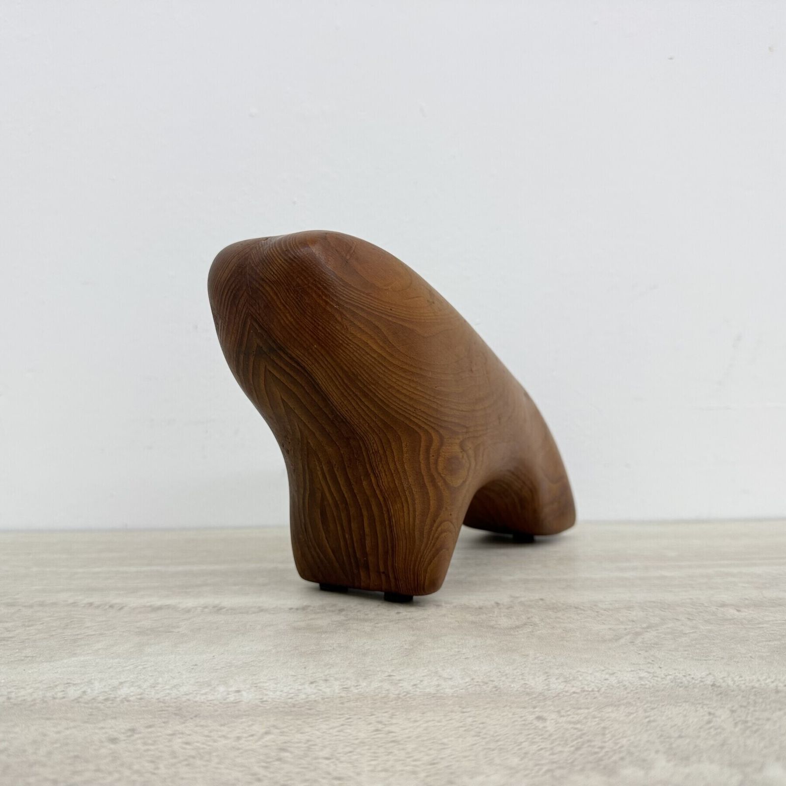 photo vinterior Mid-Century abstract houten stier in teak, jaren 1970