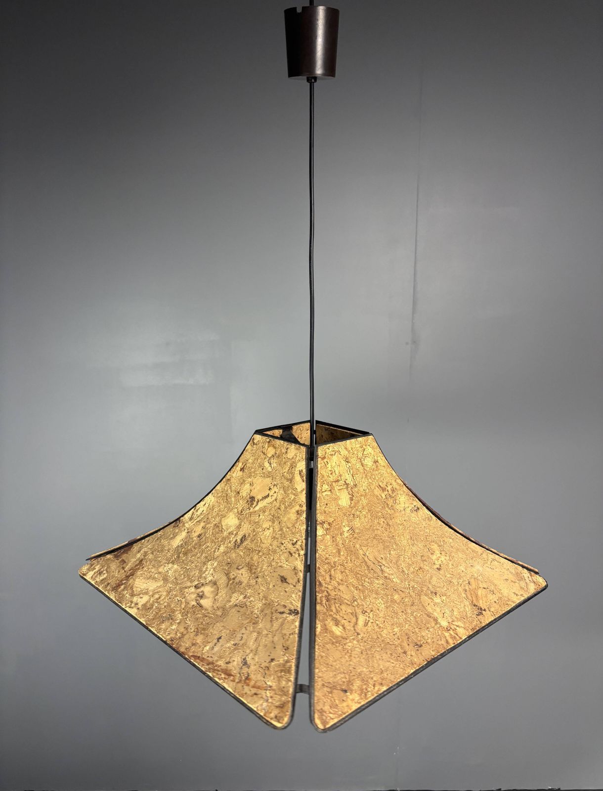 Lampe à suspension en liège mid-century, Allemagne, années 1970, dans le style de Ingo Maurer photo furniture