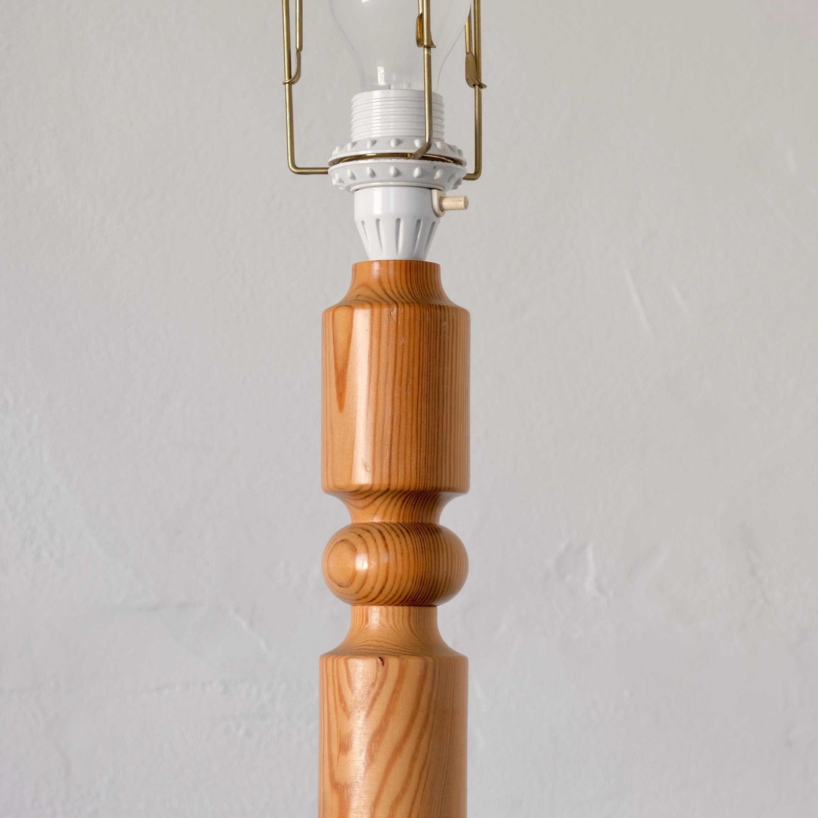 Gesneden grenen vloerlamp, Zweden, jaren 1960 photo furniture