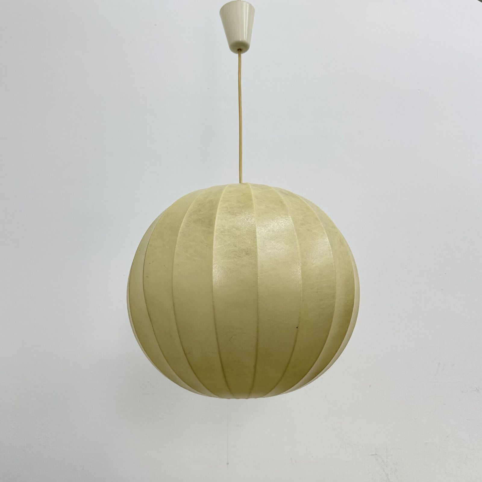 Verlichting Cocoon hanglamp, jaren 1970, Duitsland photo