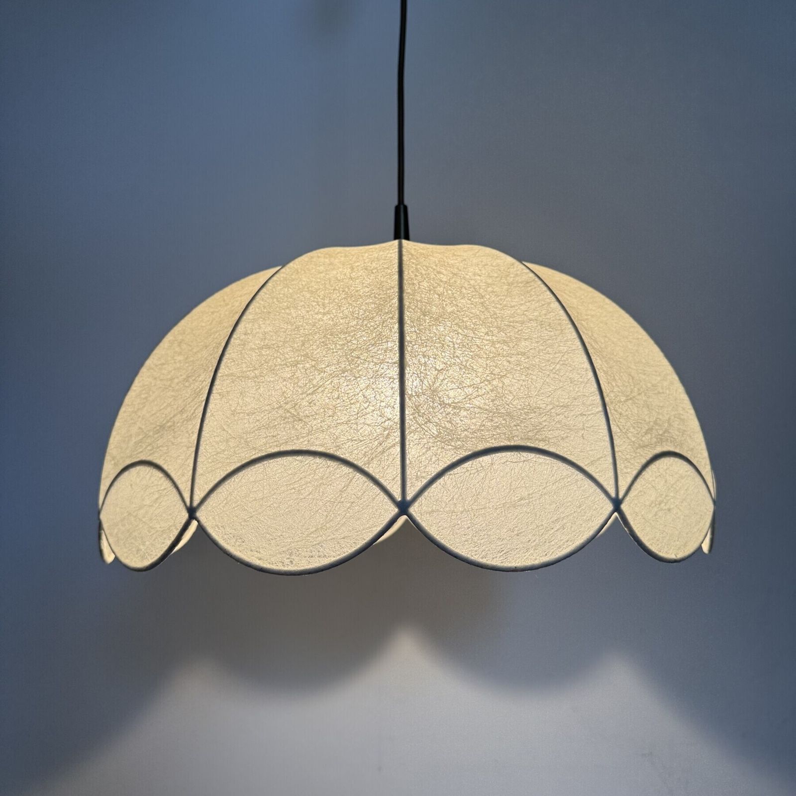 Duitse Mid-Century "Cocoon" Wavy Chandelier van Goldkant, jaren 1970 photo for sale