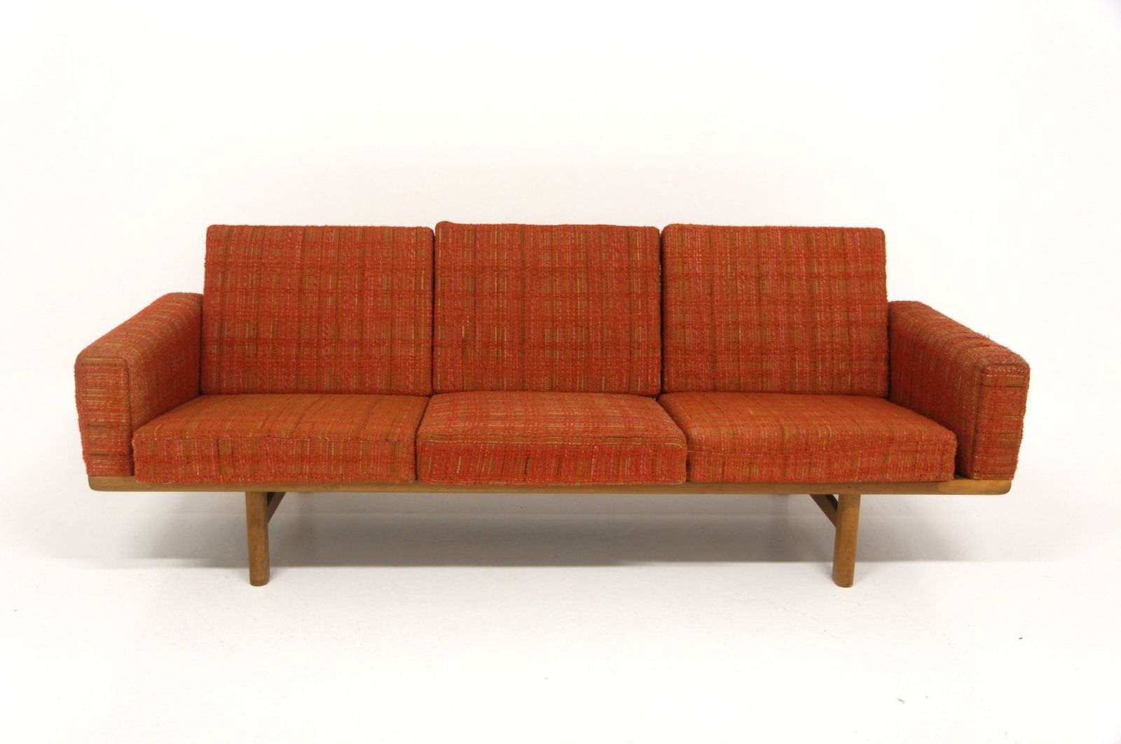 Canapé scandinave GE 236 par Hans J. Wegner pour Getama, Danemark, 1960. photo for sale