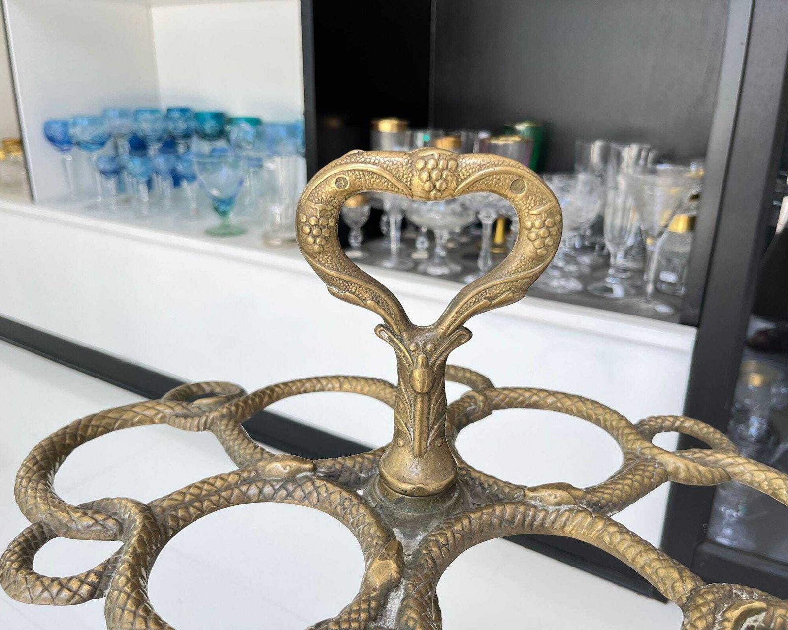 Paraplubak | Bronzen Stokkenstandaard | Victoriaanse Stijl voor de Gang. photo furniture